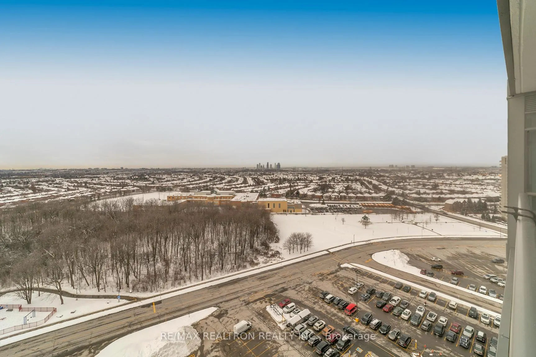 Photo 21 of Unit 1503, 30 Upper Mall Drive S, Vaughan, Brownridge — HOMEH