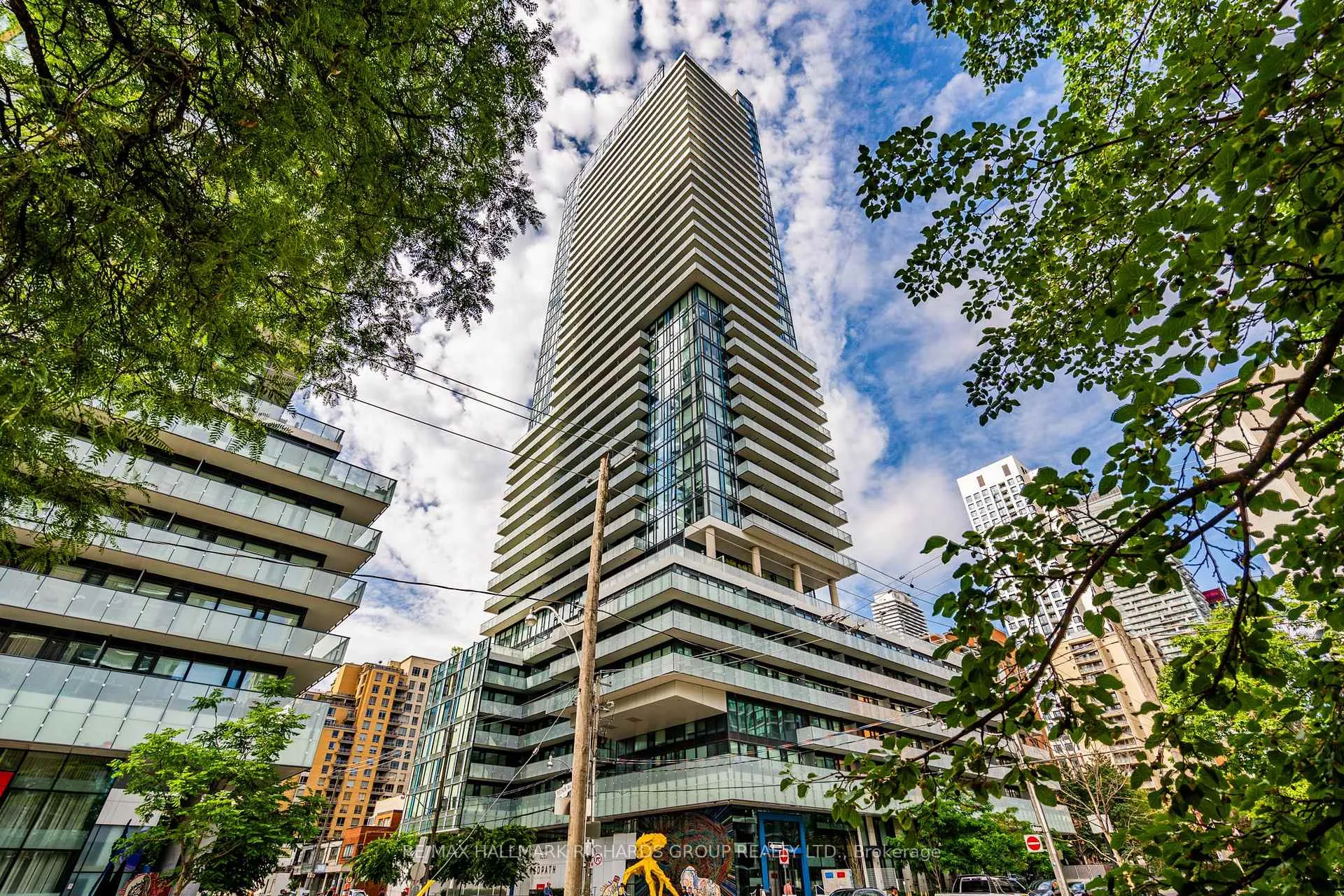 Front of Unit 3908, 161 Roehampton Avenue