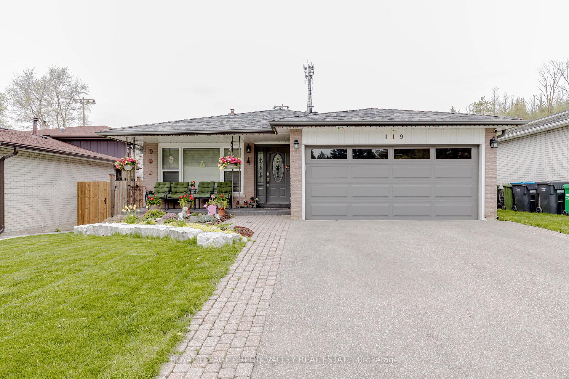 Photo 1 of 119 Connaught Crescent, Caledon, Bolton West — HOMEH