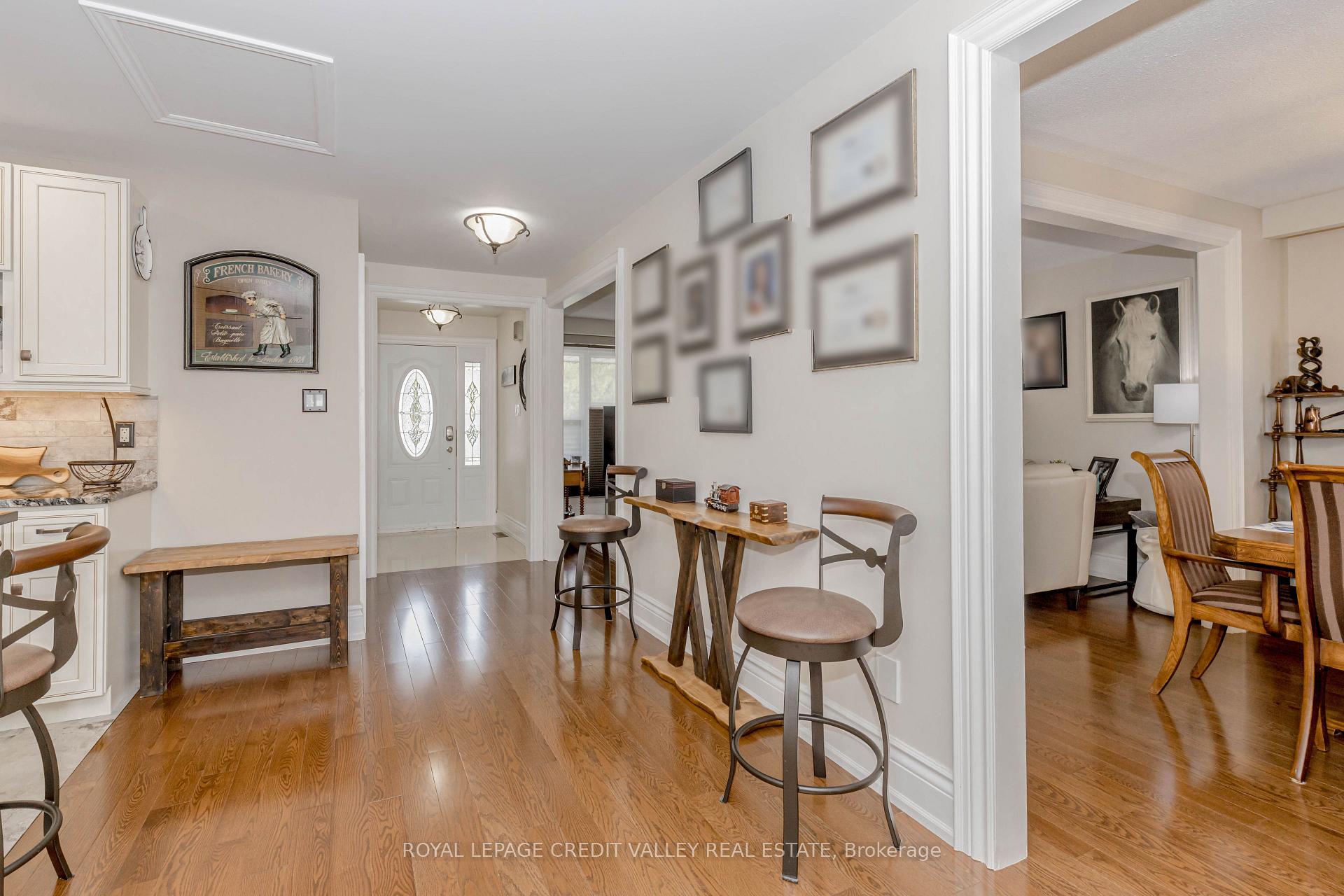 Photo 5 of 119 Connaught Crescent, Caledon, Bolton West — HOMEH