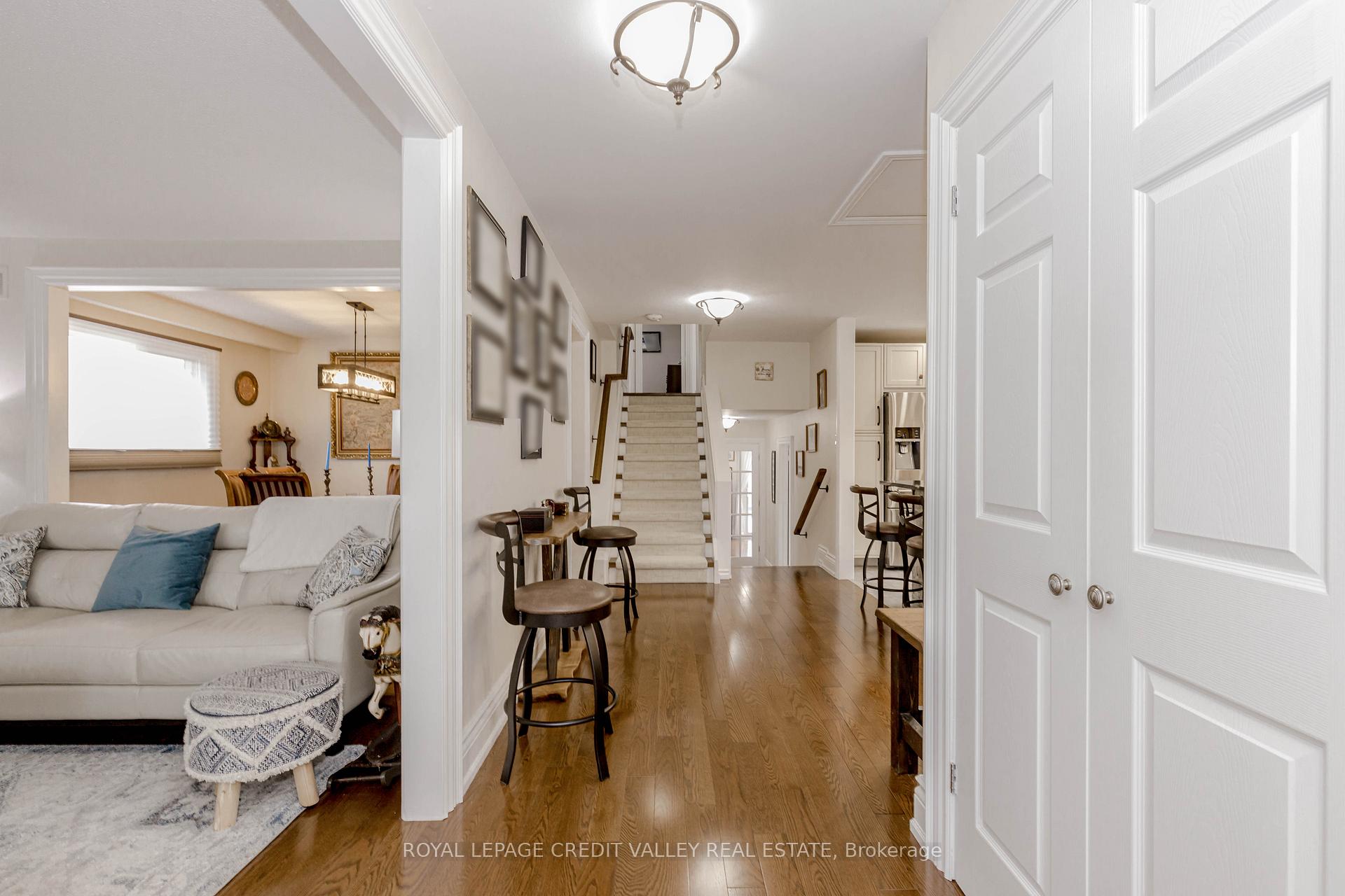 Photo 16 of 119 Connaught Crescent, Caledon, Bolton West — HOMEH