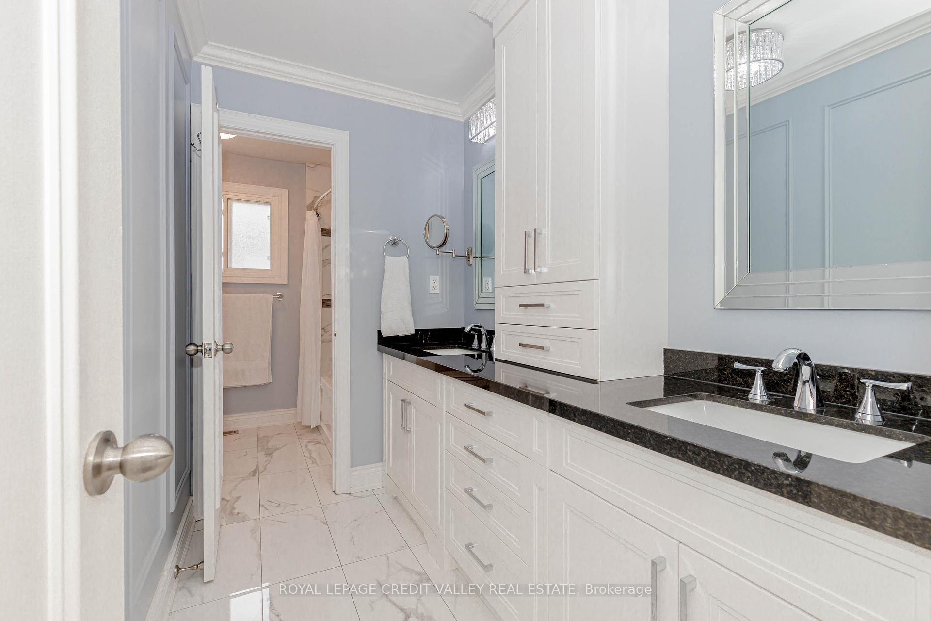 Photo 23 of 119 Connaught Crescent, Caledon, Bolton West — HOMEH