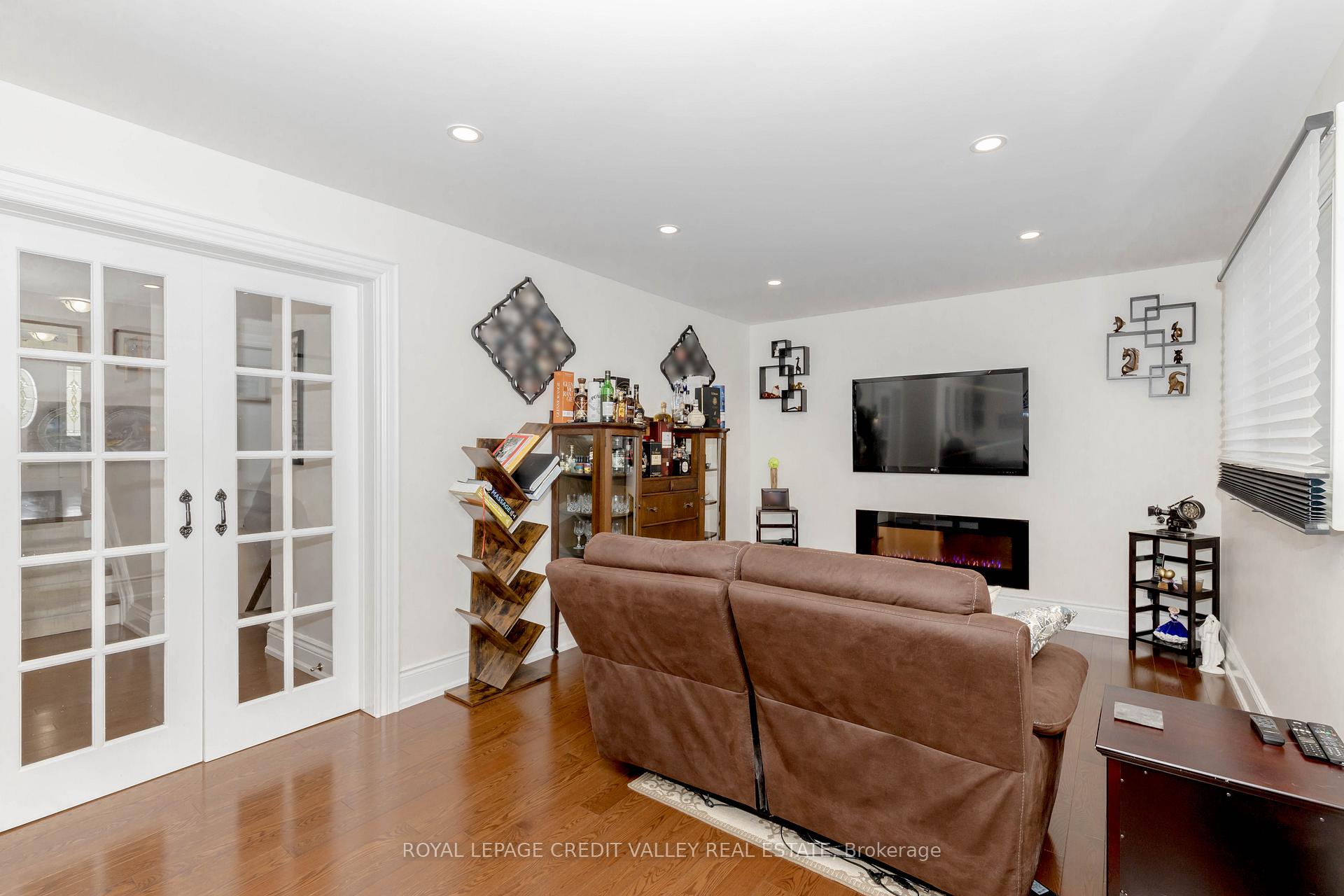 Photo 30 of 119 Connaught Crescent, Caledon, Bolton West — HOMEH