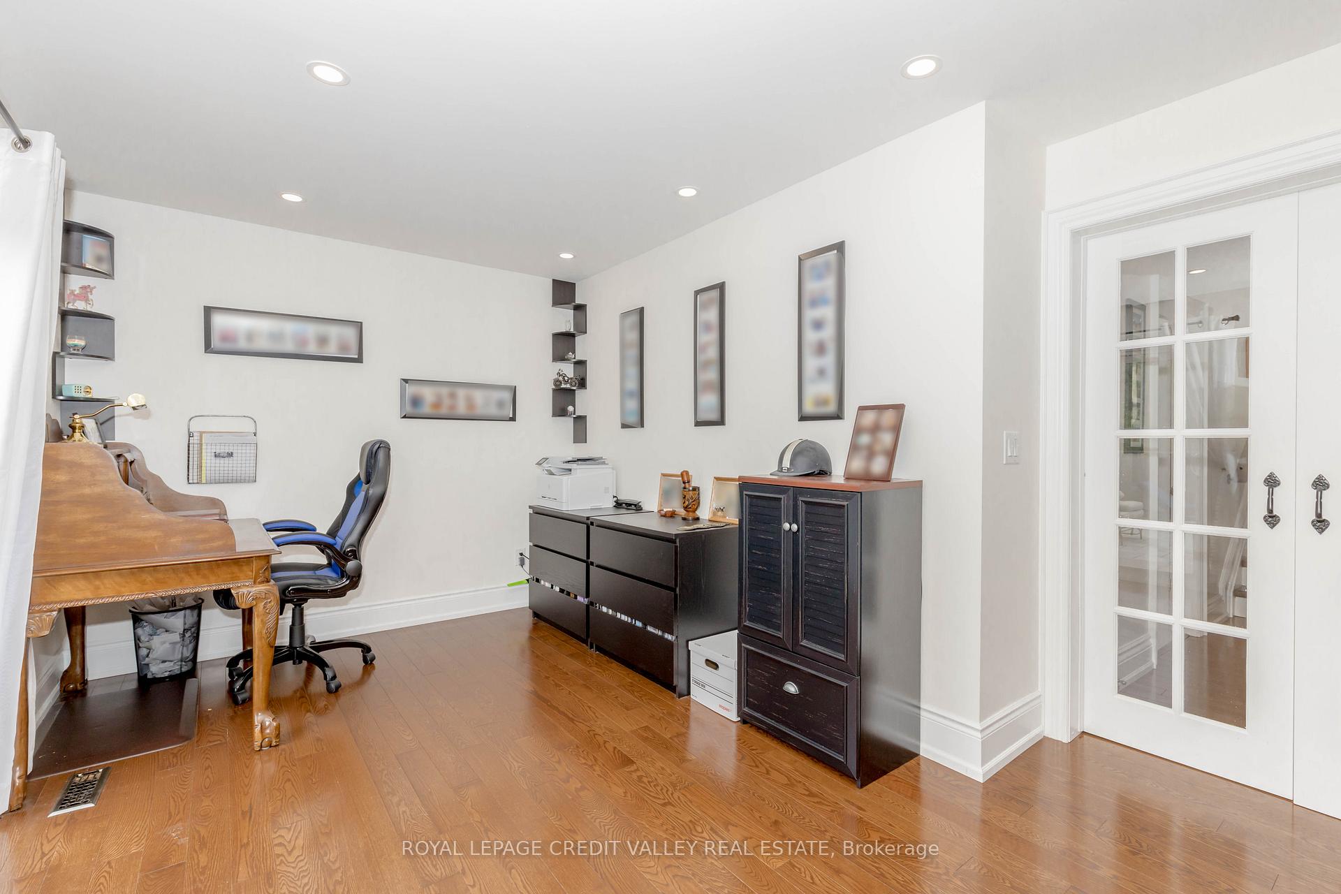 Photo 32 of 119 Connaught Crescent, Caledon, Bolton West — HOMEH