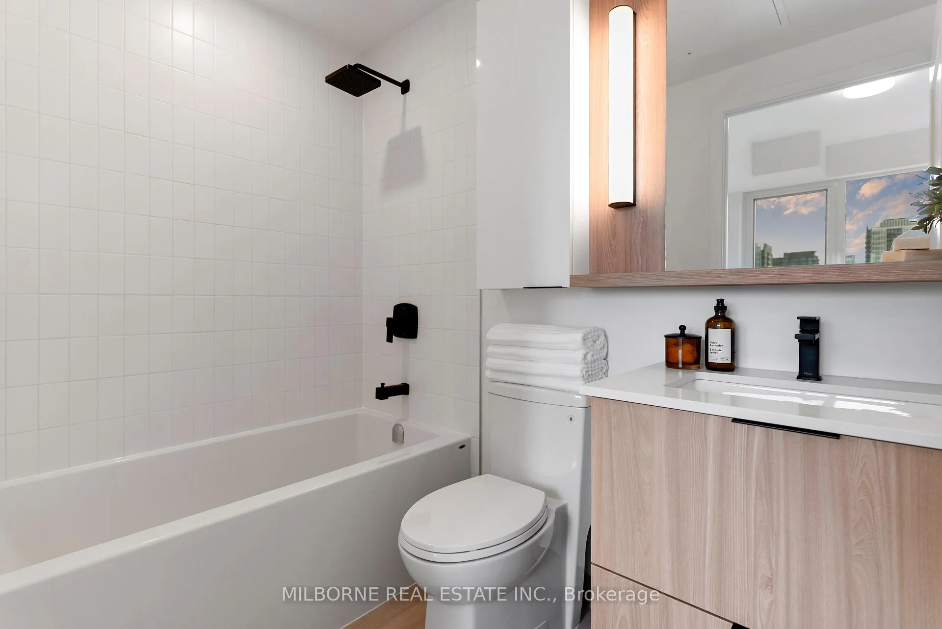 Photo 14 of Unit 1805, 5 Defries Street, Toronto, Regent Park — HOMEH