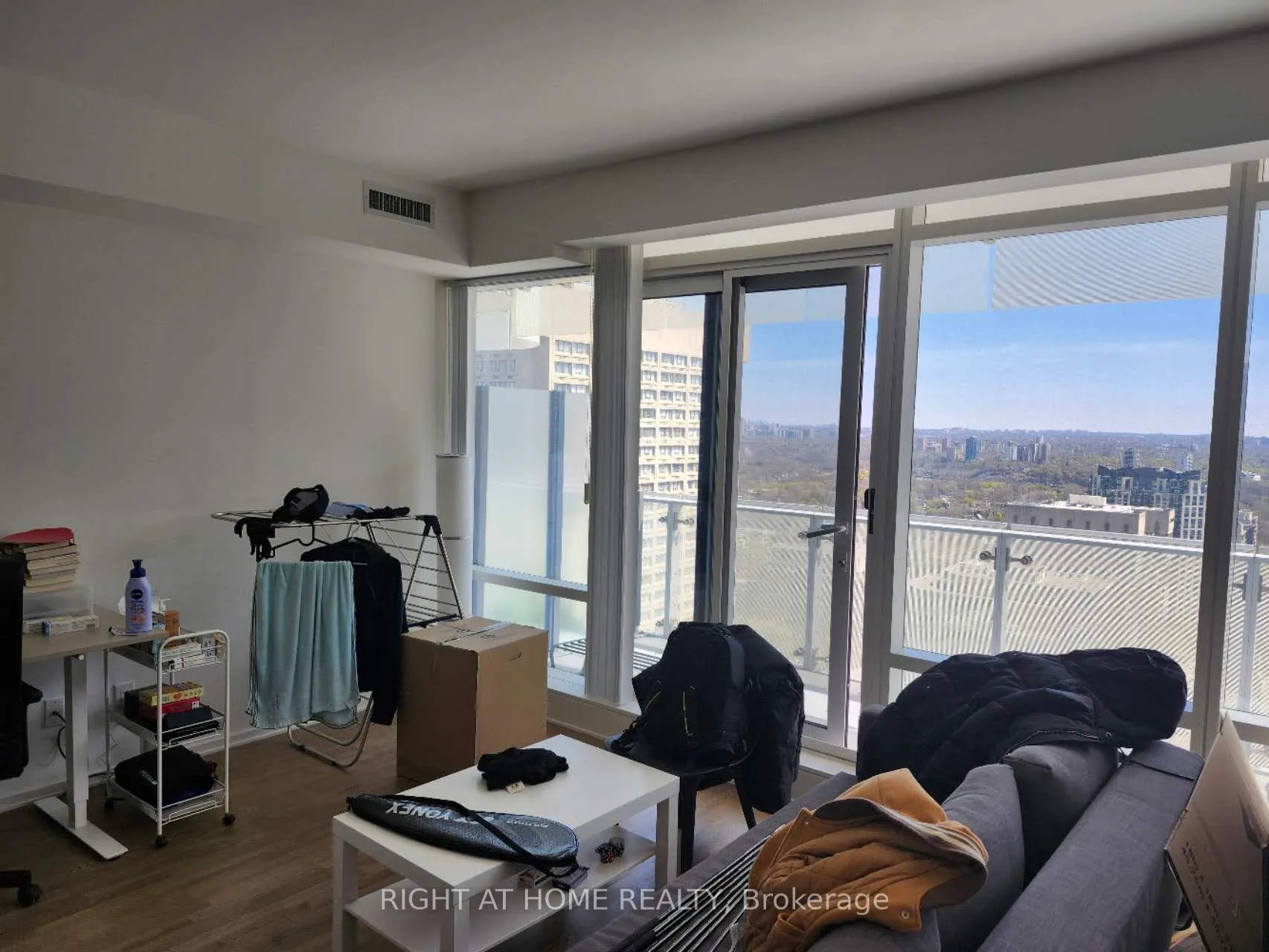 Photo 9 of Unit 3203, 1 Bloor Street E, Toronto, Church-Yonge Corridor — HOMEH