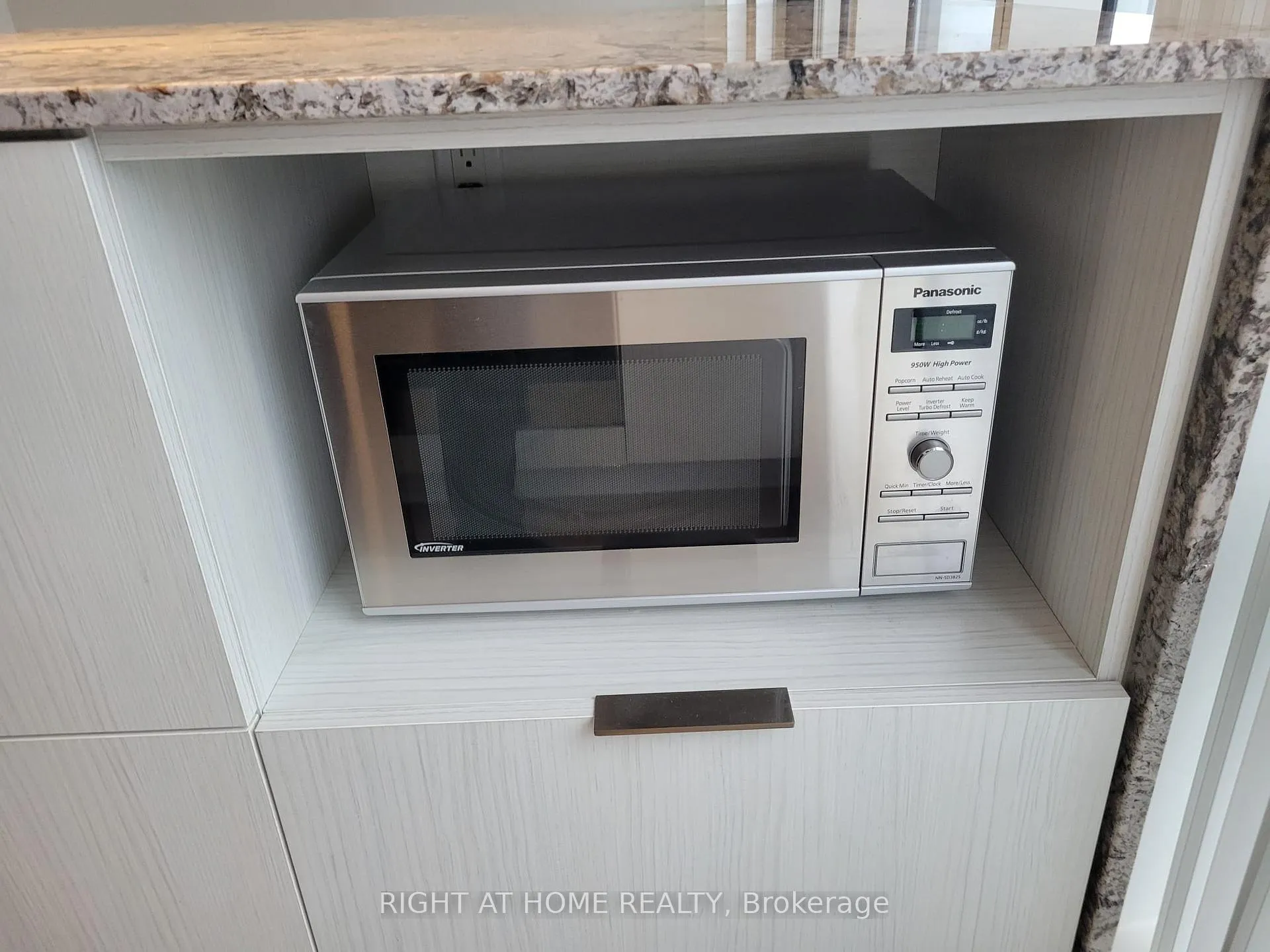 Photo 19 of Unit 3203, 1 Bloor Street E, Toronto, Church-Yonge Corridor — HOMEH