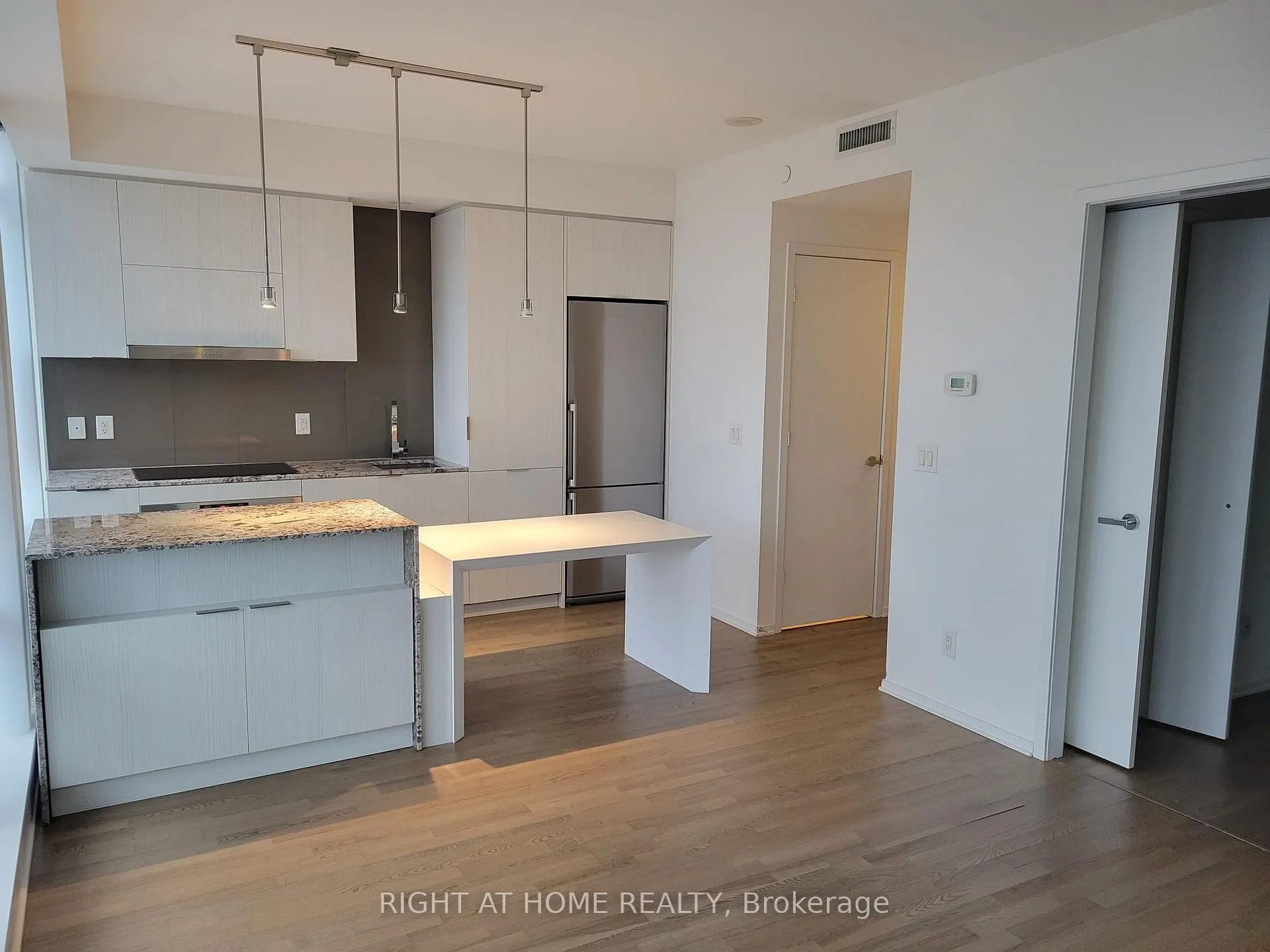Photo 29 of Unit 3203, 1 Bloor Street E, Toronto, Church-Yonge Corridor — HOMEH