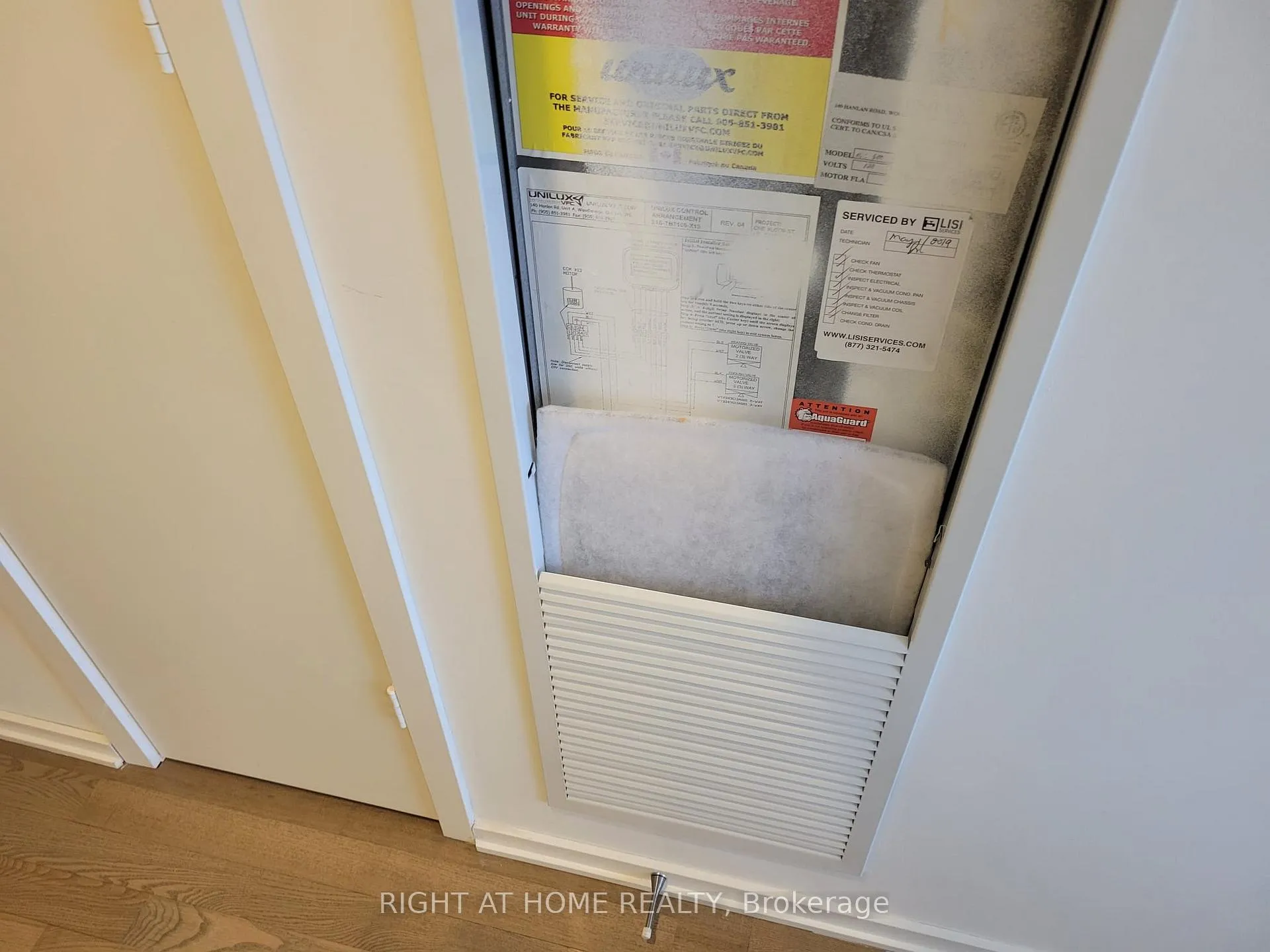 Photo 38 of Unit 3203, 1 Bloor Street E, Toronto, Church-Yonge Corridor — HOMEH