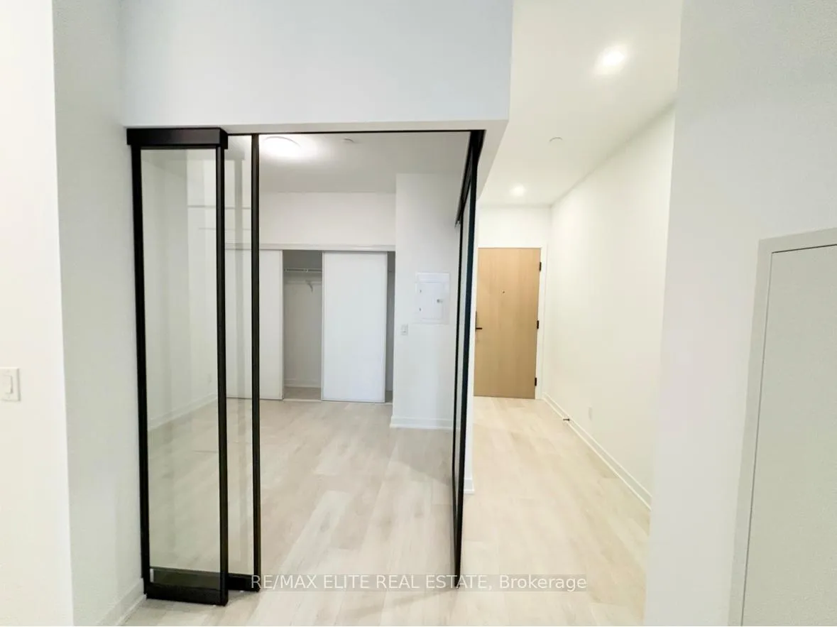 Photo 4 of Unit 920, 5 Defries Street, Toronto, Regent Park — HOMEH