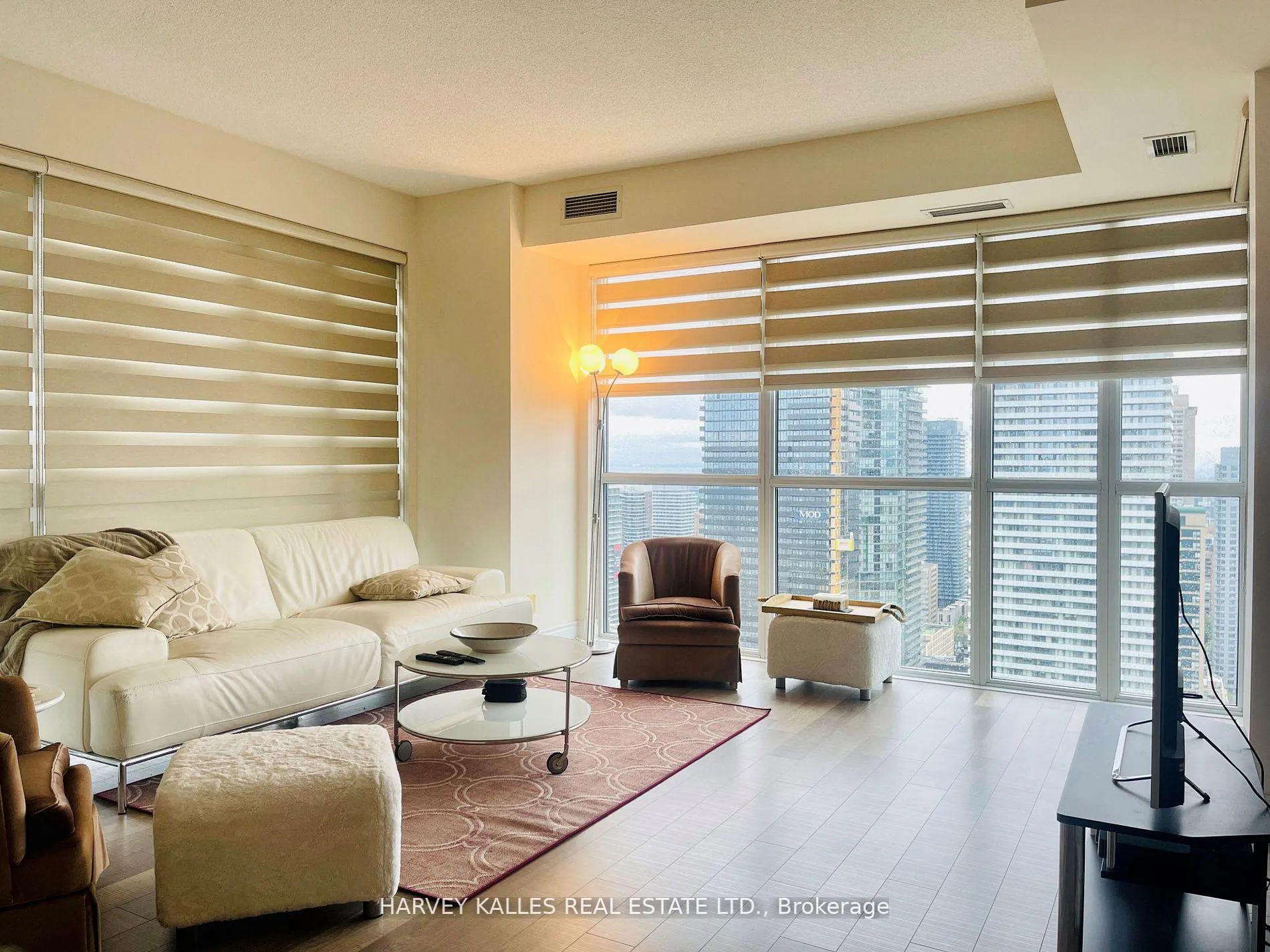 Photo 2 of Unit 4203, 28 Ted Rogers Way, Toronto, Church-Yonge Corridor — HOMEH