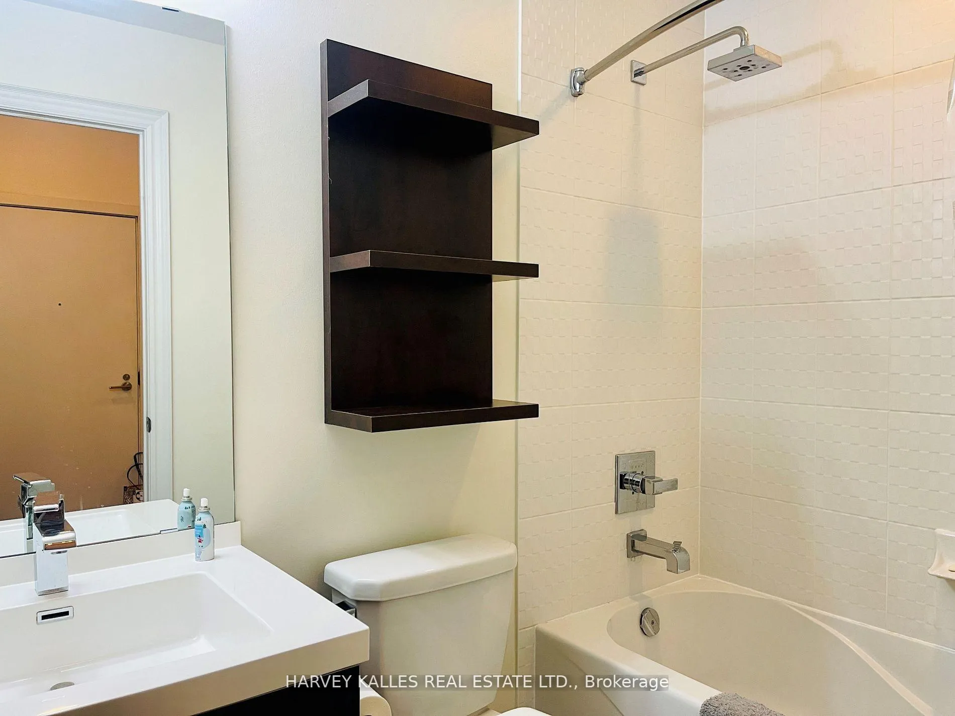 Photo 15 of Unit 4203, 28 Ted Rogers Way, Toronto, Church-Yonge Corridor — HOMEH