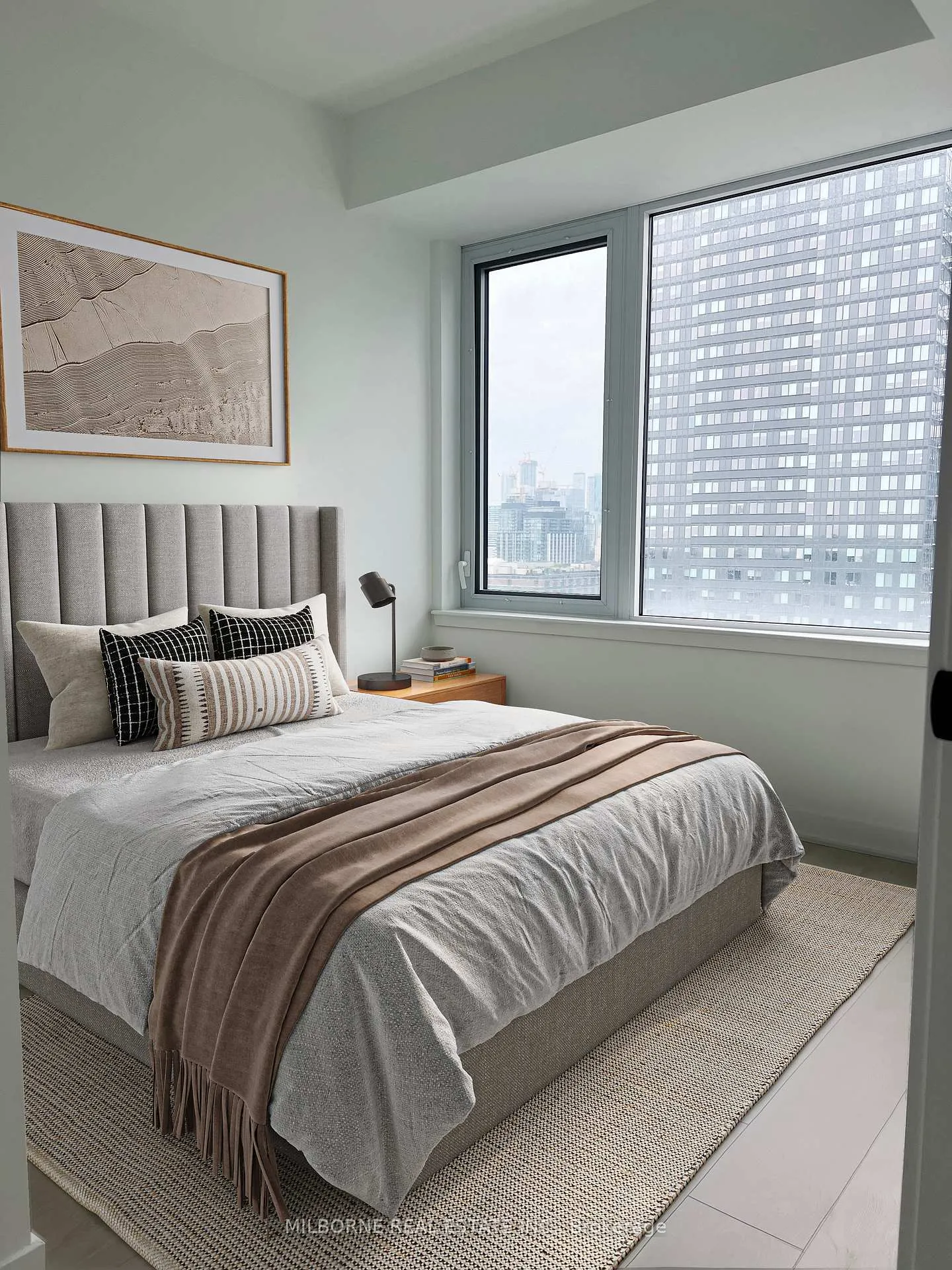 Photo 6 of Unit 1406, 5 Defries Street, Toronto, Regent Park — HOMEH