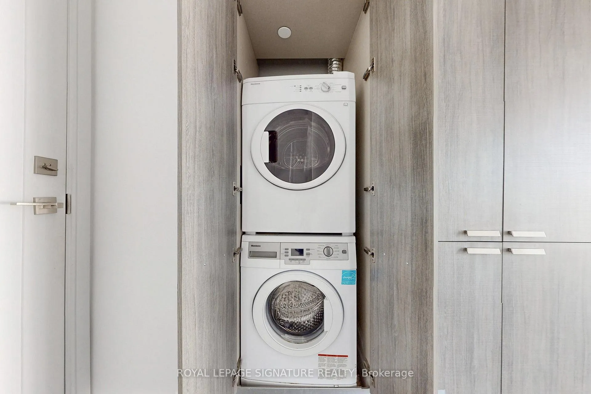 Photo 18 of Unit 1901, 50 Charles Street E, Toronto, Waterfront Communities — HOMEH