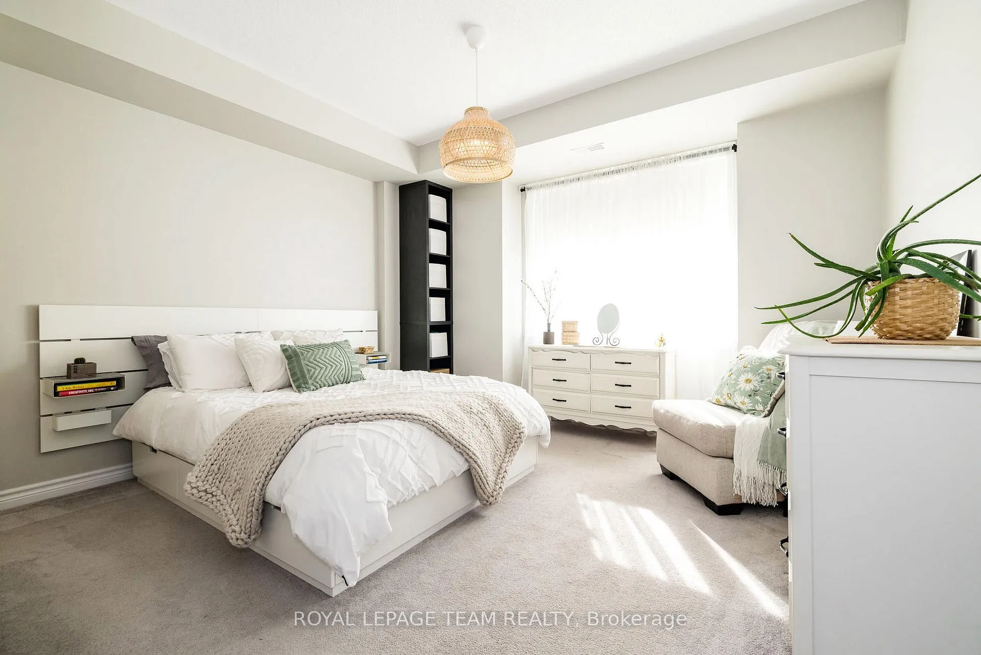 Photo 20 of Unit A, 19 Tadley Private, Ottawa, Barrhaven - Longfields — HOMEH