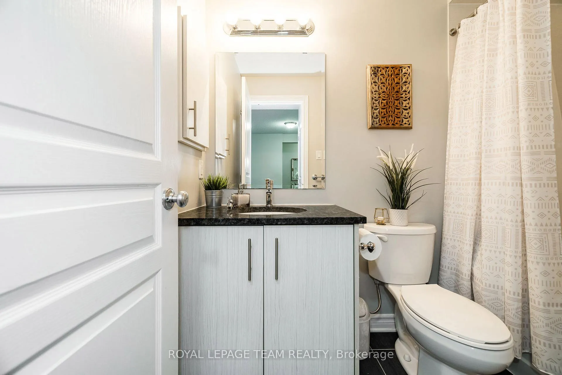 Photo 30 of Unit A, 19 Tadley Private, Ottawa, Barrhaven - Longfields — HOMEH
