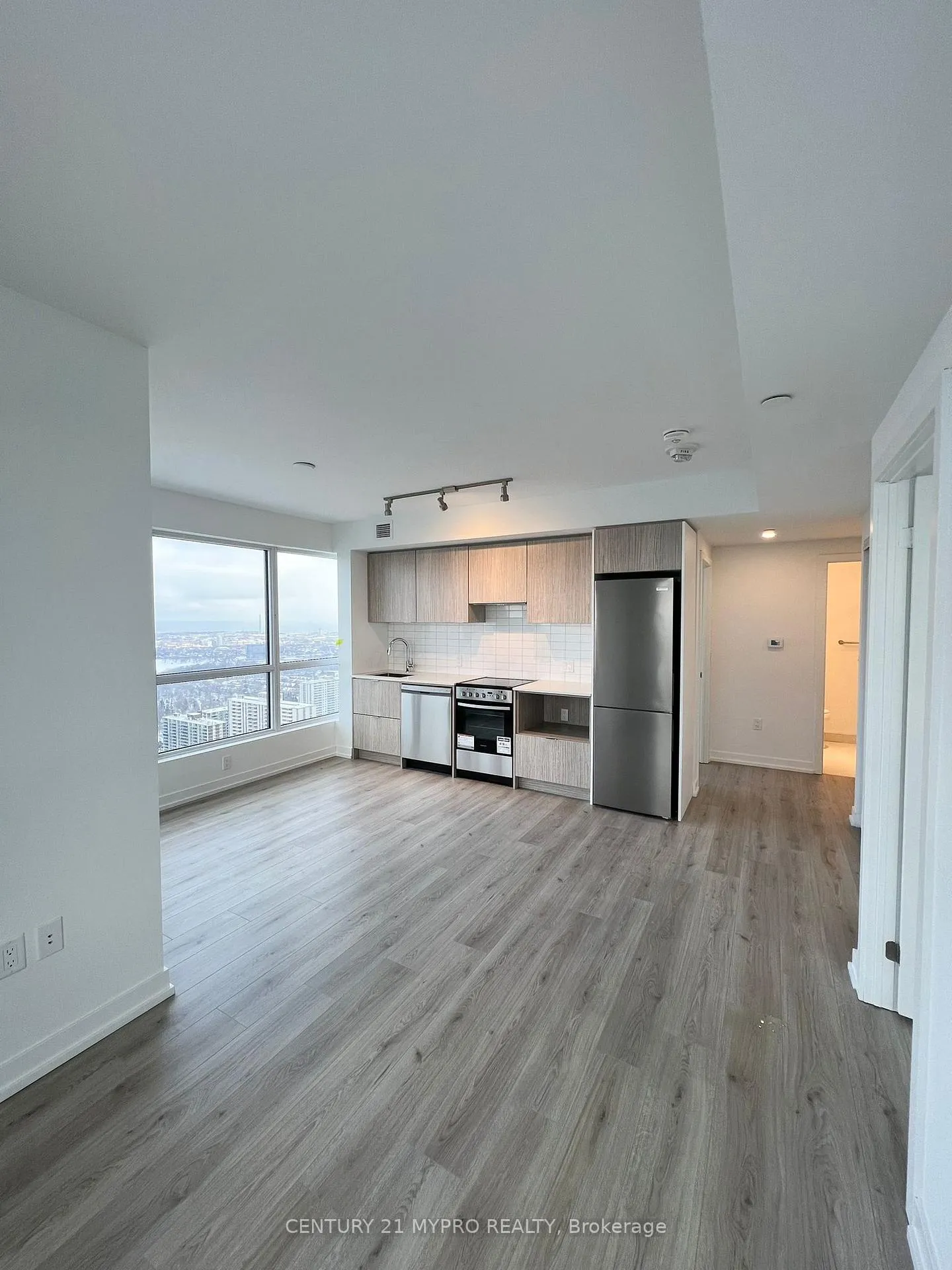 Photo 2 of Unit 4107, 395 Bloor Street E, Toronto, North St. James Town — HOMEH