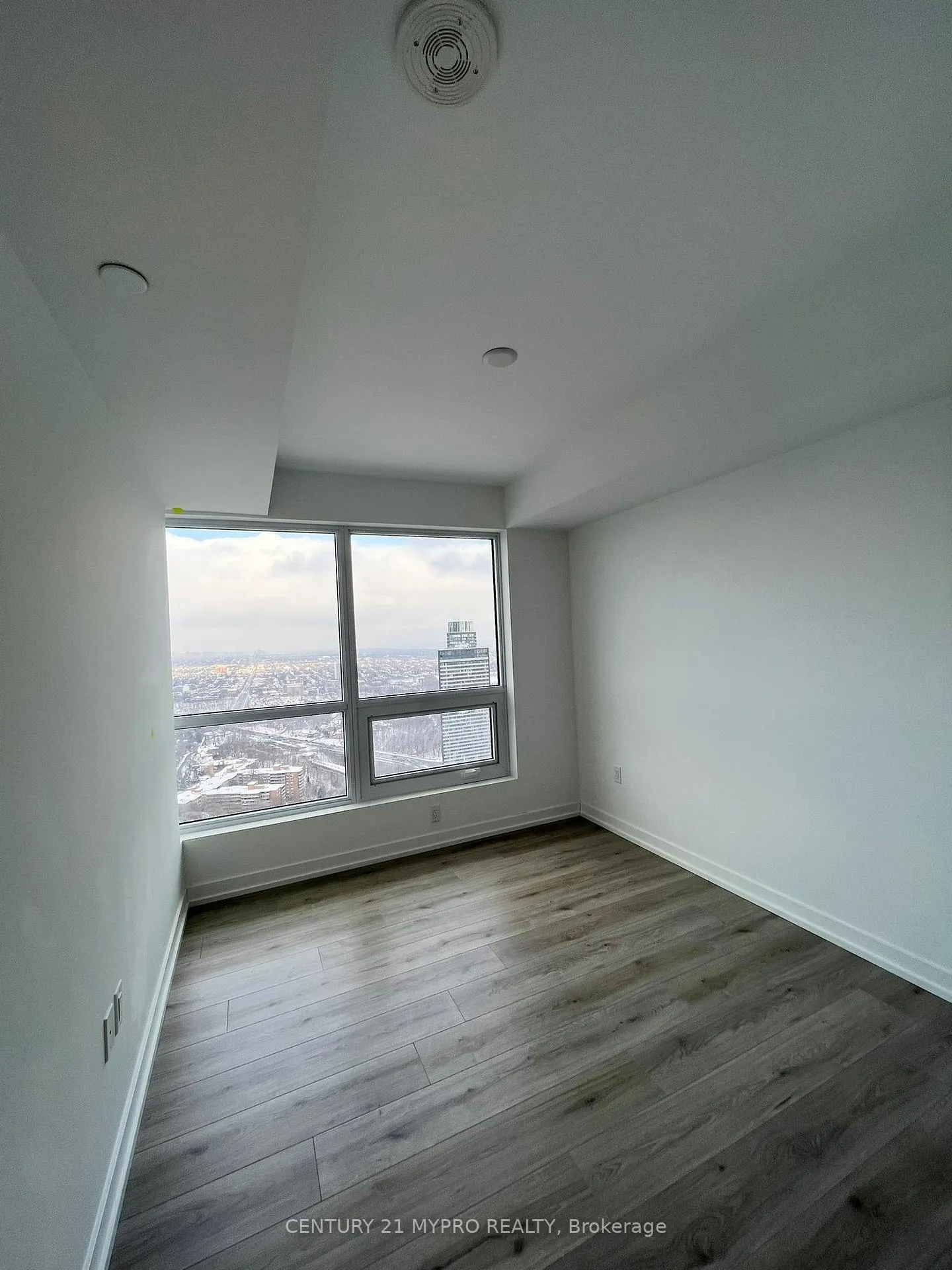 Photo 8 of Unit 4107, 395 Bloor Street E, Toronto, North St. James Town — HOMEH