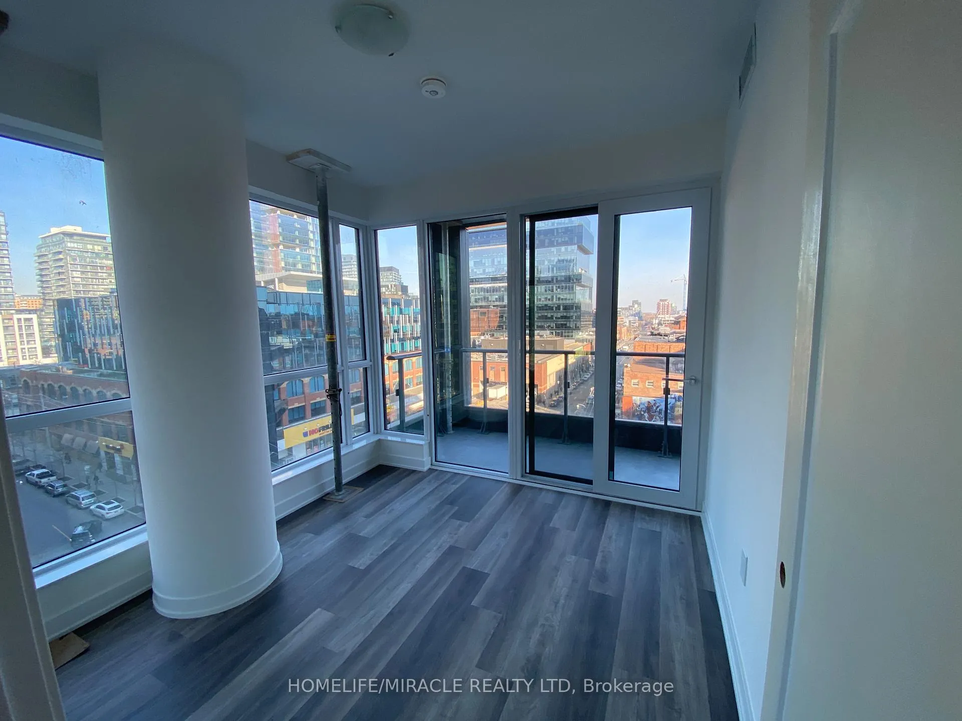 Photo 5 of Unit 702 E, 70 Princess Street E, Toronto, Waterfront Communities — HOMEH