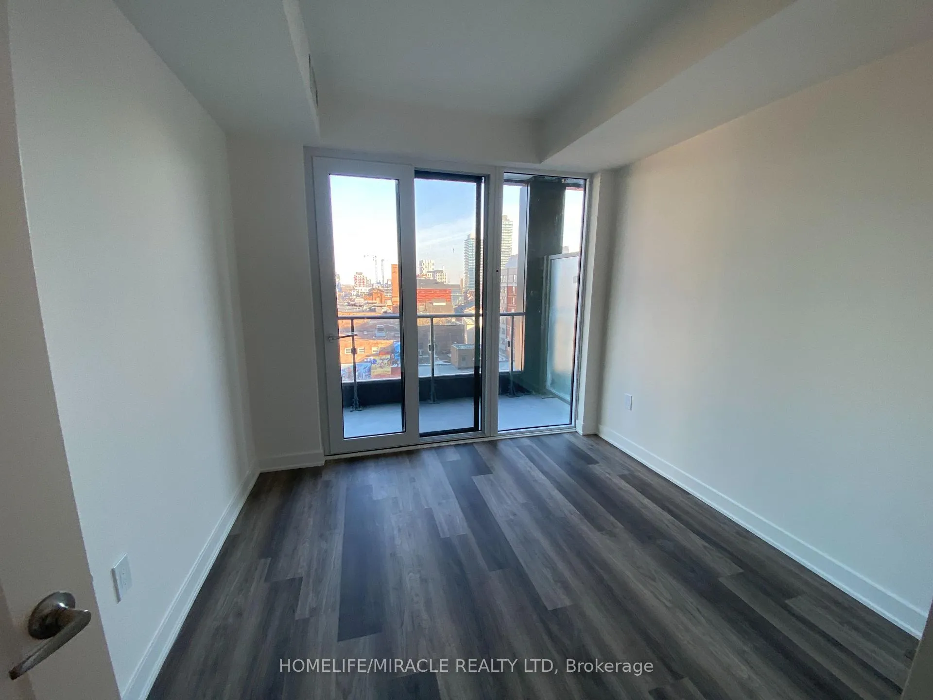 Photo 6 of Unit 702 E, 70 Princess Street E, Toronto, Waterfront Communities — HOMEH