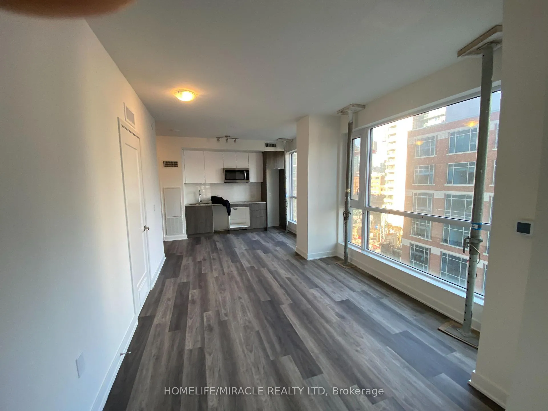 Photo 9 of Unit 702 E, 70 Princess Street E, Toronto, Waterfront Communities — HOMEH