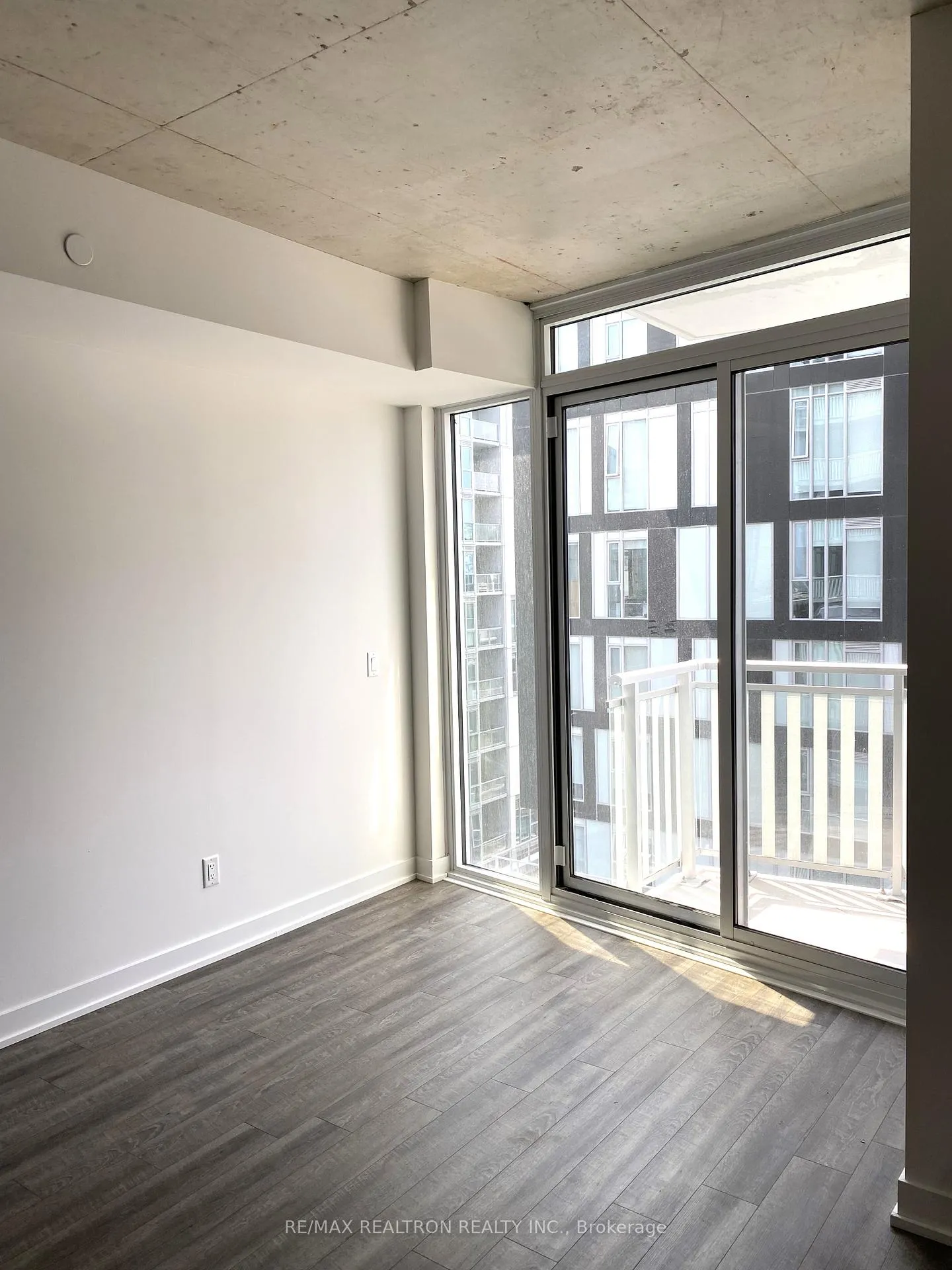 Photo 4 of Unit 1004, 45 Baseball Place, Toronto, South Riverdale — HOMEH