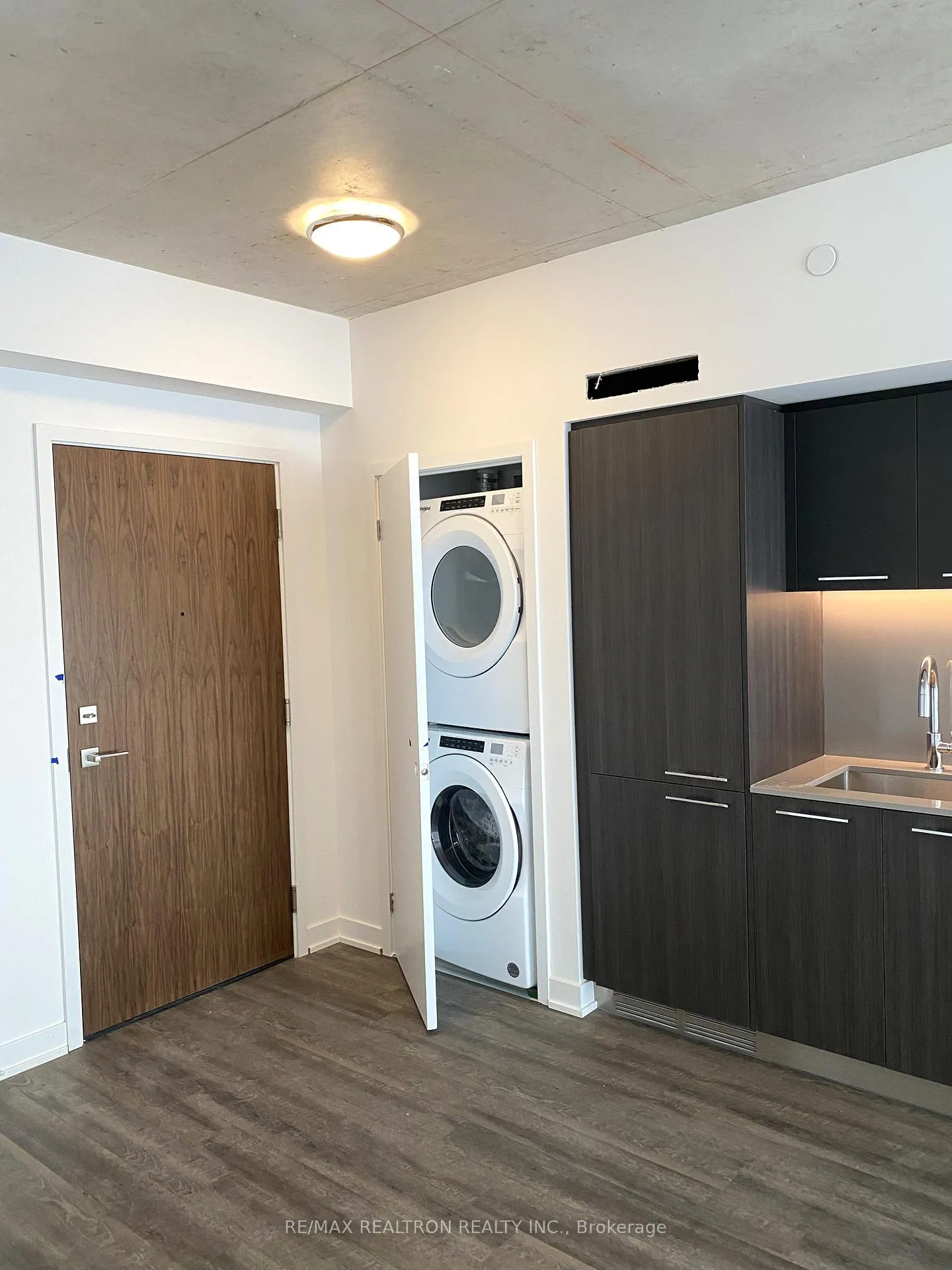Photo 5 of Unit 1004, 45 Baseball Place, Toronto, South Riverdale — HOMEH