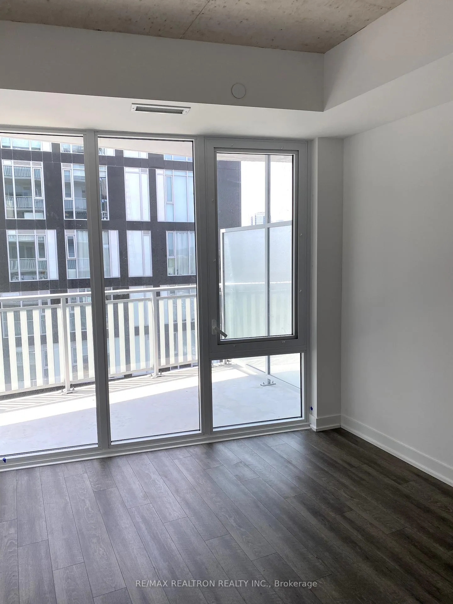 Photo 6 of Unit 1004, 45 Baseball Place, Toronto, South Riverdale — HOMEH