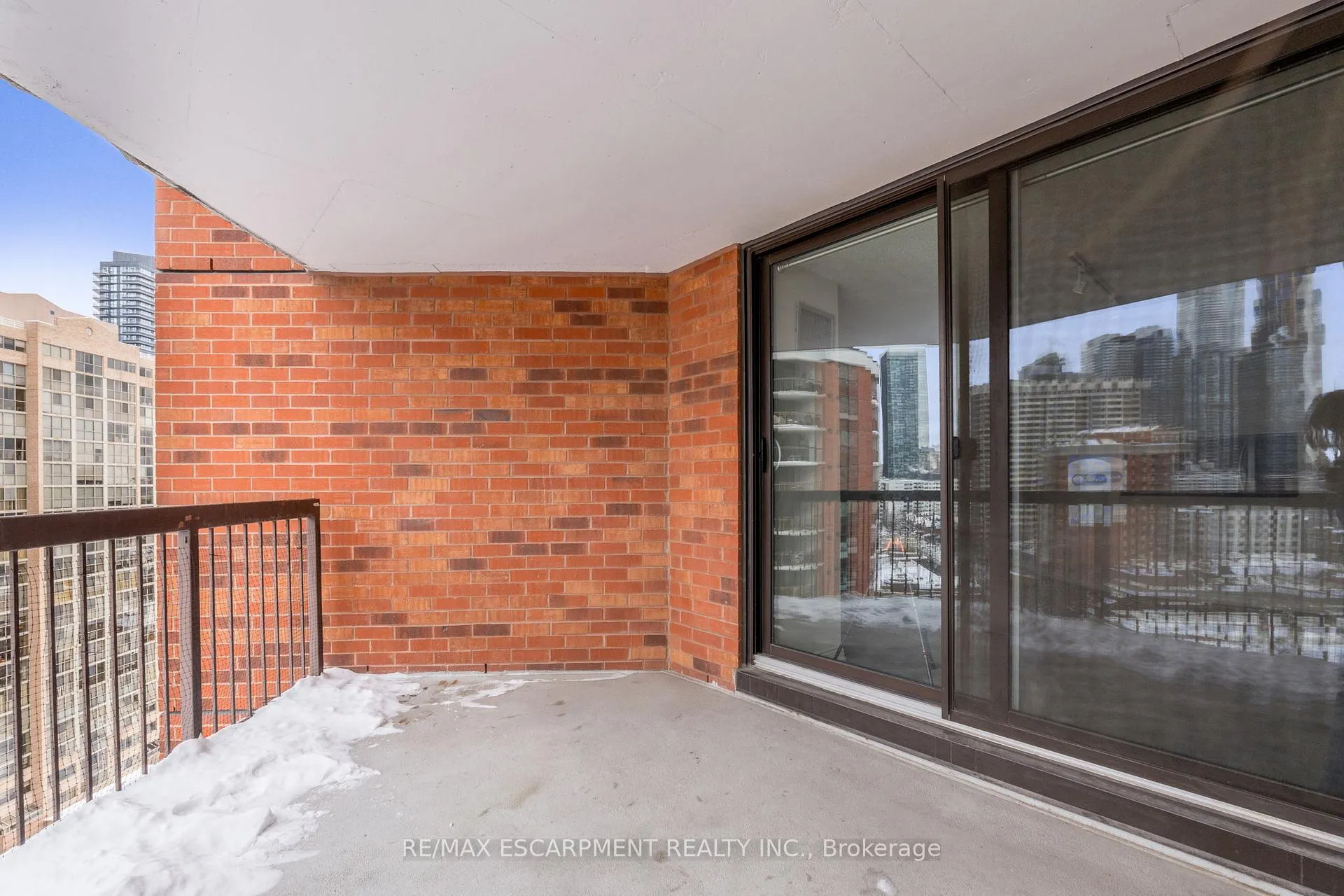 Photo 15 of Unit 1709, 77 Maitland Place, Toronto, Cabbagetown-South St. James Town — HOMEH
