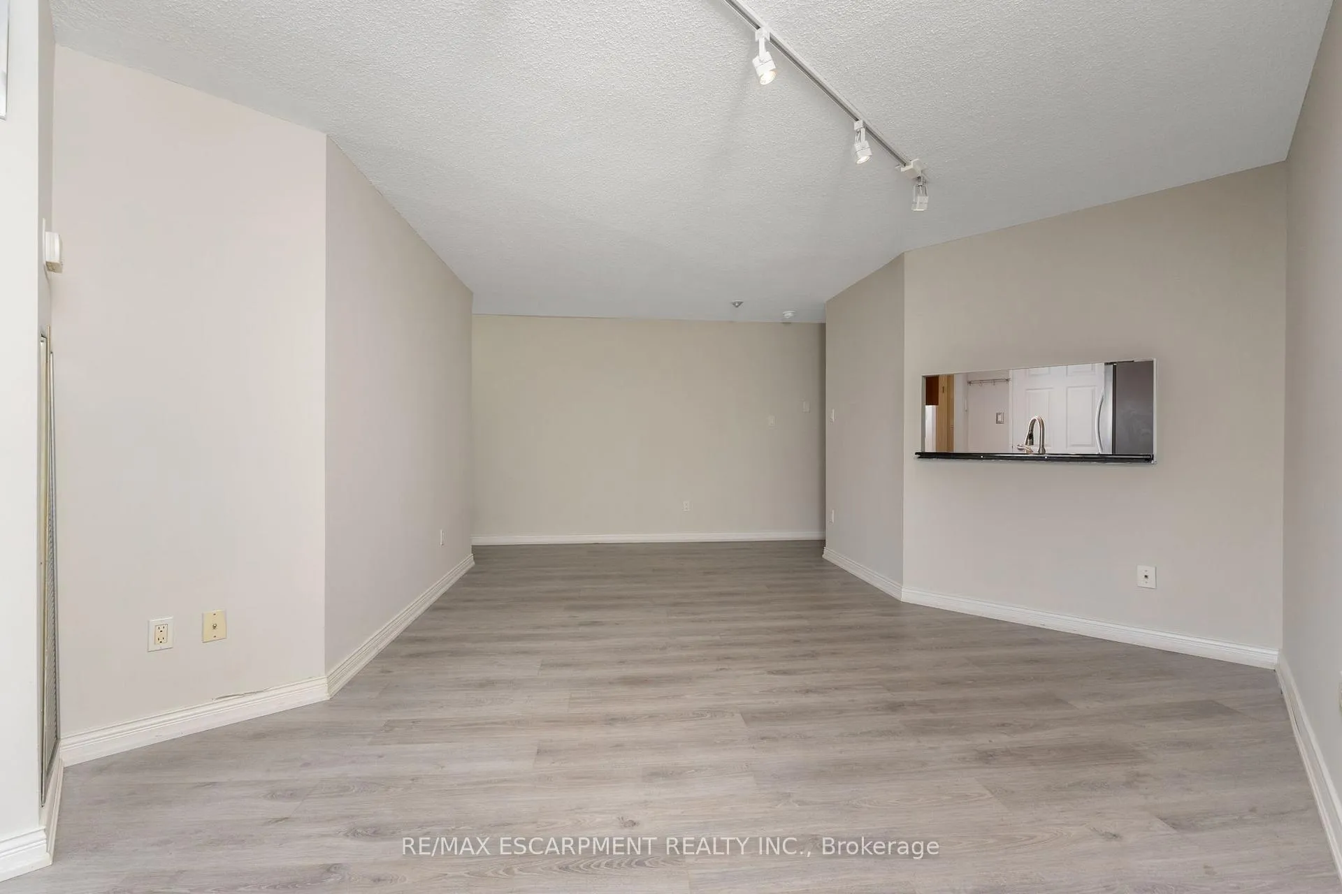 Photo 16 of Unit 1709, 77 Maitland Place, Toronto, Cabbagetown-South St. James Town — HOMEH