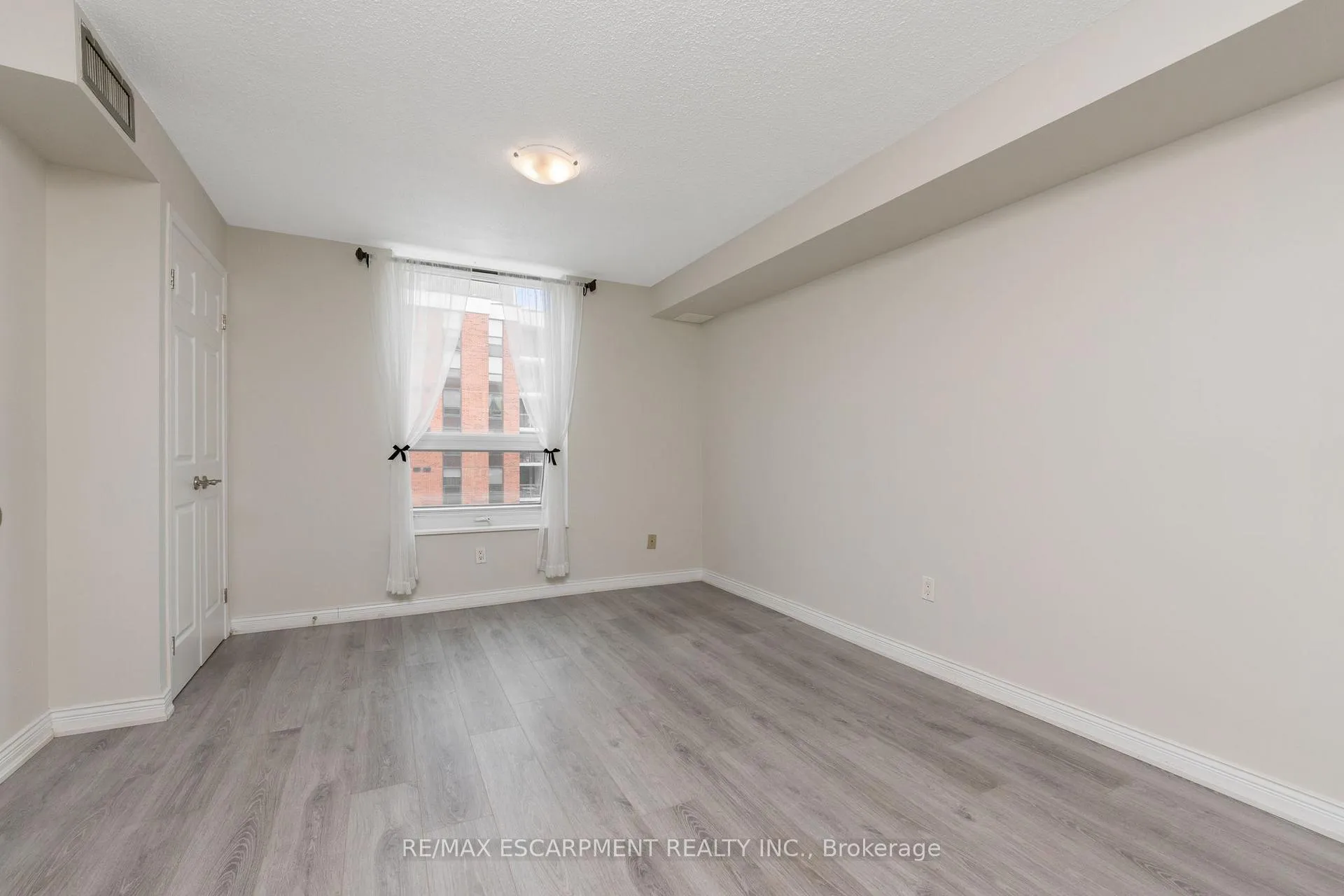 Photo 19 of Unit 1709, 77 Maitland Place, Toronto, Cabbagetown-South St. James Town — HOMEH