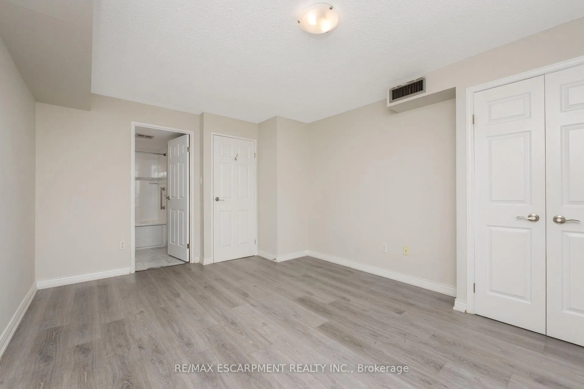 Photo 21 of Unit 1709, 77 Maitland Place, Toronto, Cabbagetown-South St. James Town — HOMEH