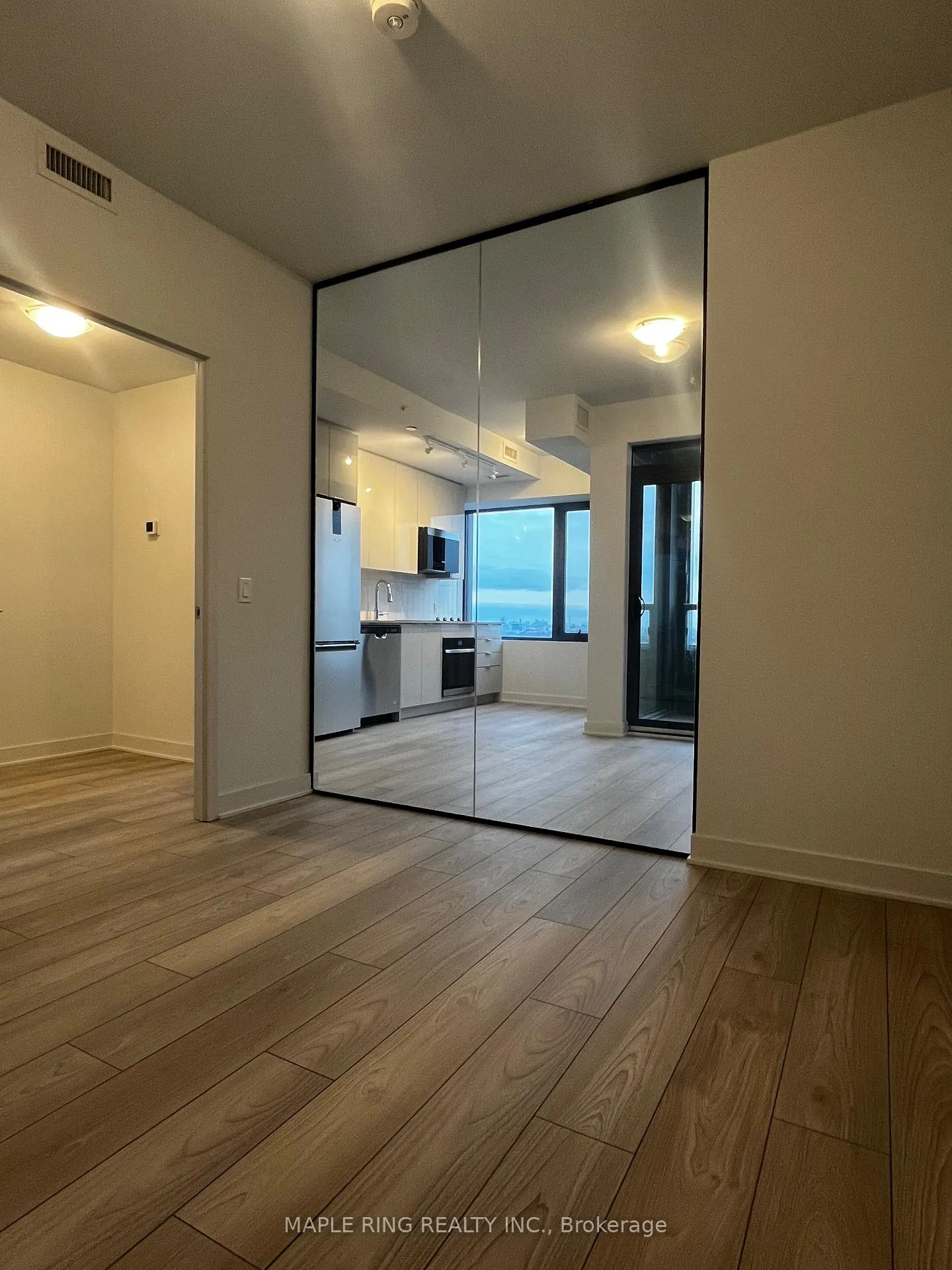 Photo 6 of Unit 1509, 2920 Hwy 7, Vaughan, Vaughan Corporate Centre — HOMEH