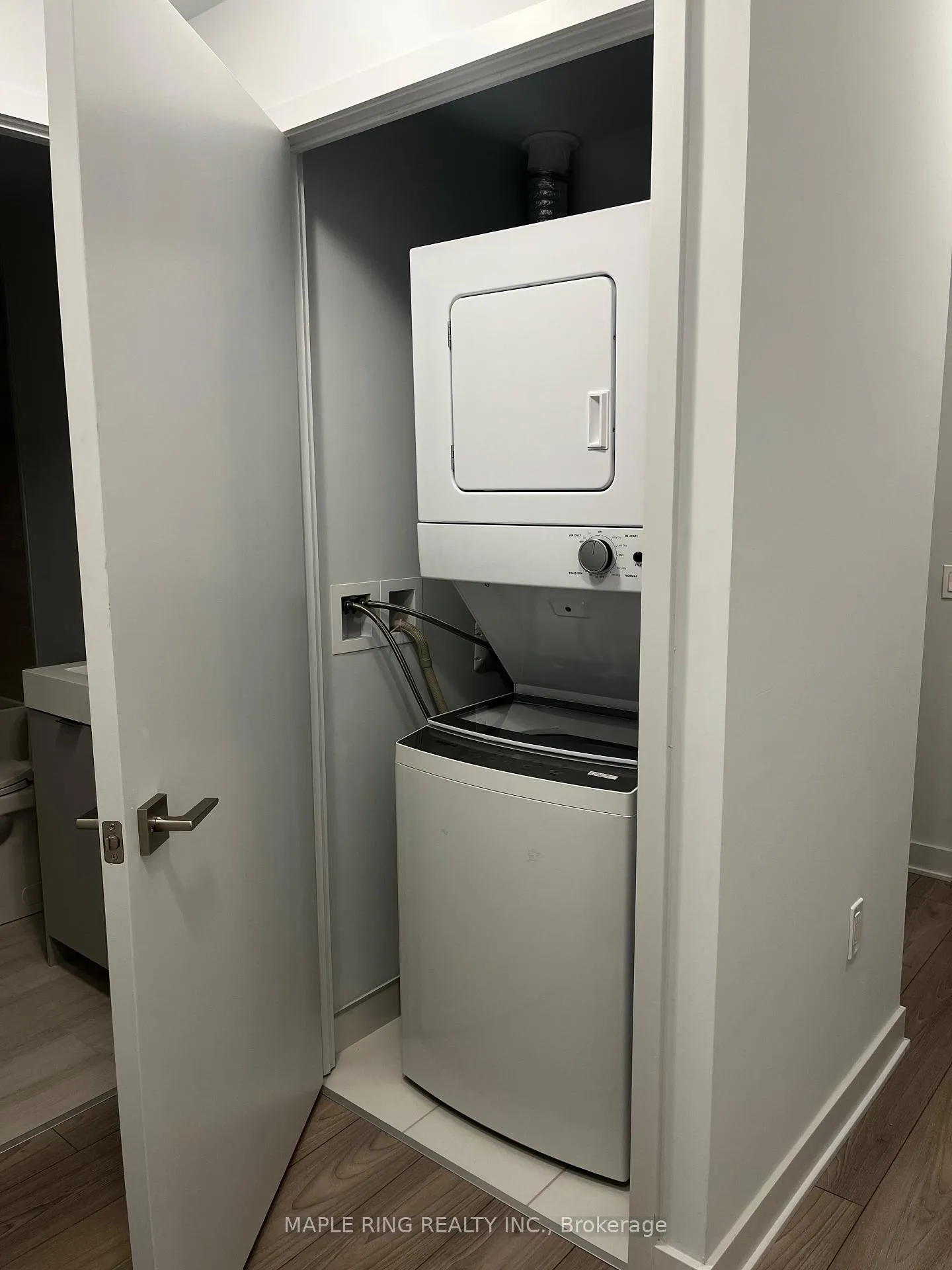 Photo 10 of Unit 1509, 2920 Hwy 7, Vaughan, Vaughan Corporate Centre — HOMEH