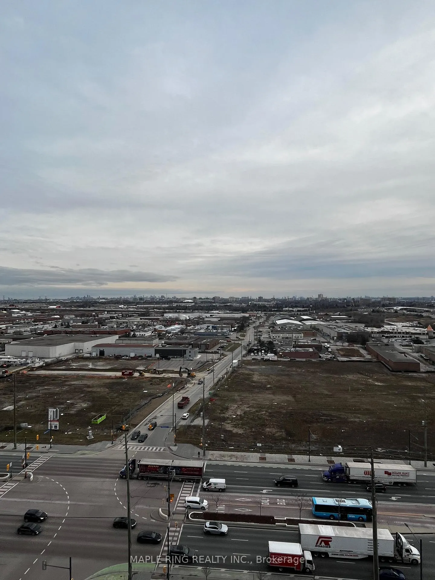 Photo 11 of Unit 1509, 2920 Hwy 7, Vaughan, Vaughan Corporate Centre — HOMEH