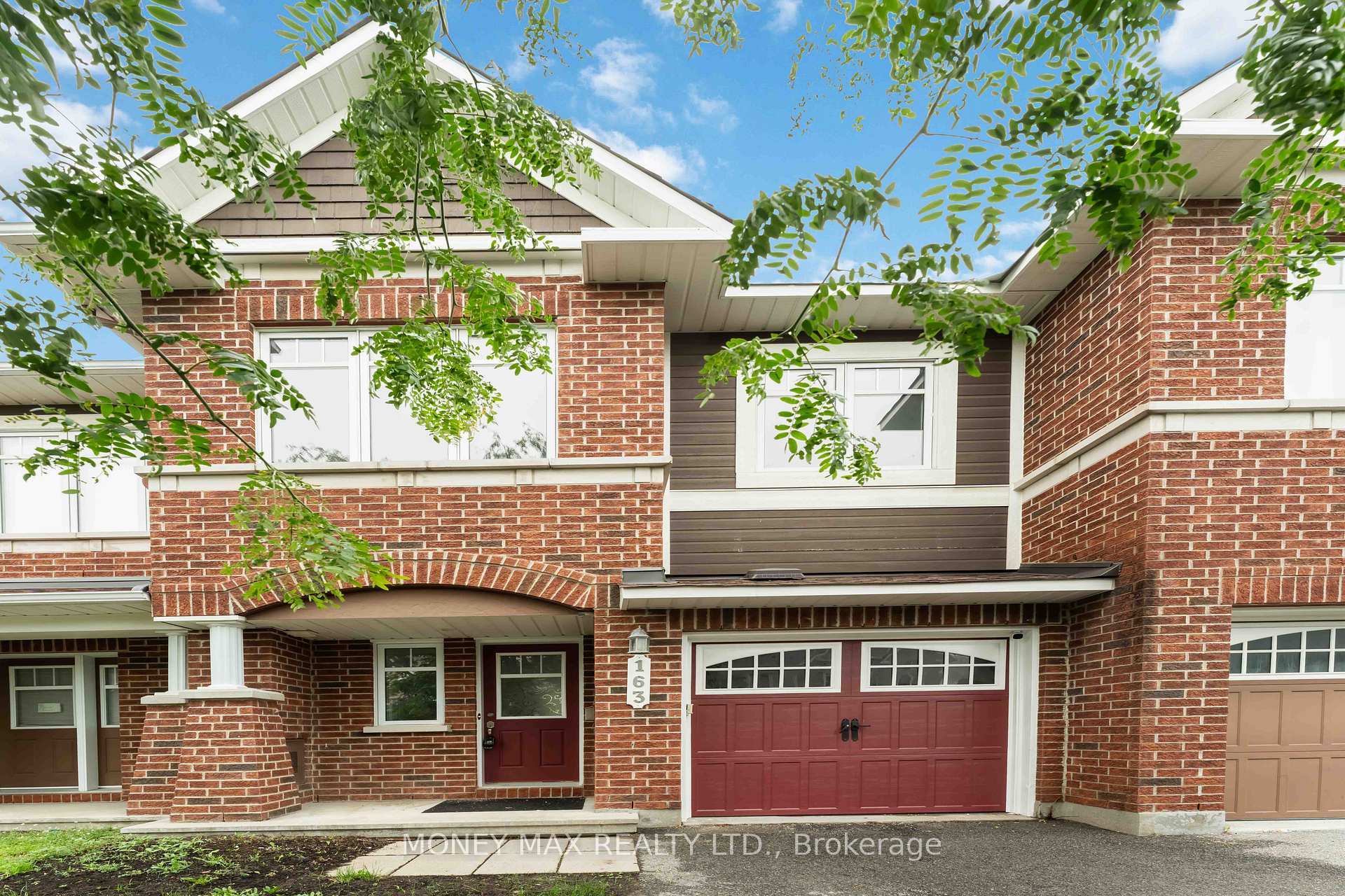 Photo 3 of 163 Garrity Crescent, Ottawa, Barrhaven - Strandherd — HOMEH