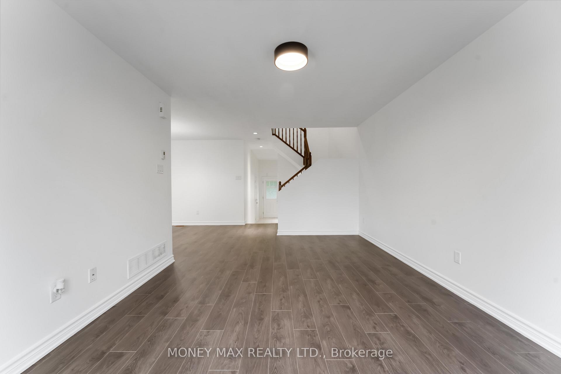 Photo 9 of 163 Garrity Crescent, Ottawa, Barrhaven - Strandherd — HOMEH