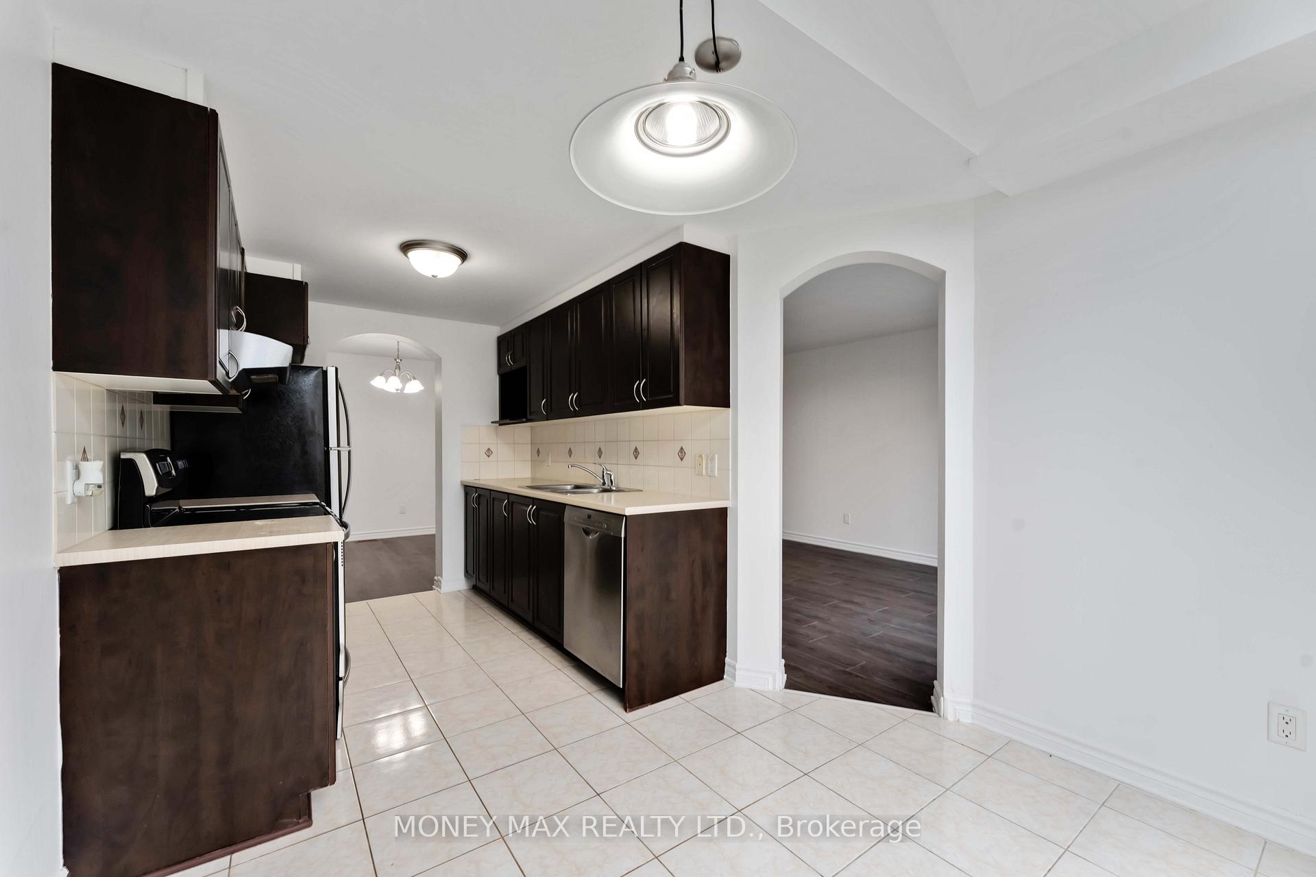 Photo 11 of 163 Garrity Crescent, Ottawa, Barrhaven - Strandherd — HOMEH