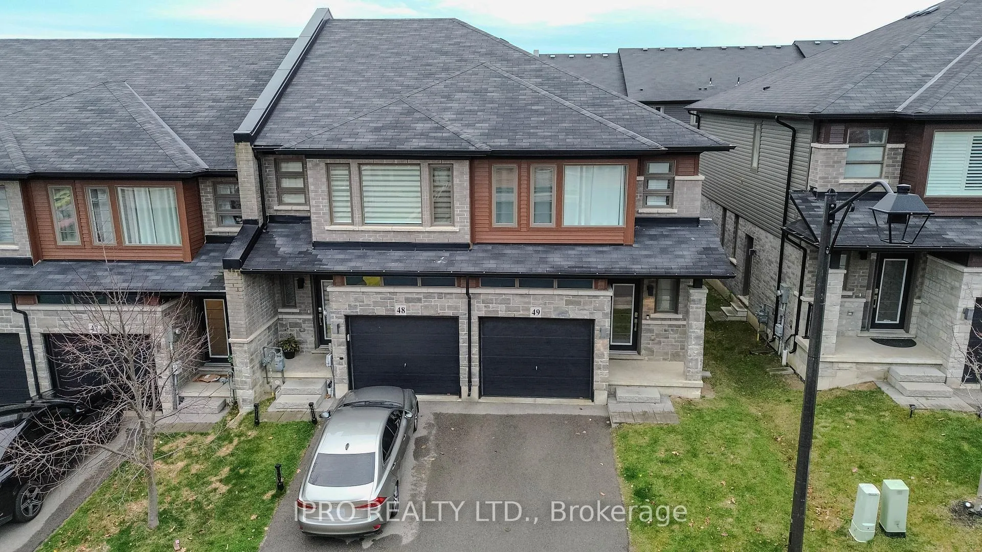 Photo 2 of Unit 49, 30 Times Square Boulevard, Hamilton, Stoney Creek Mountain — HOMEH