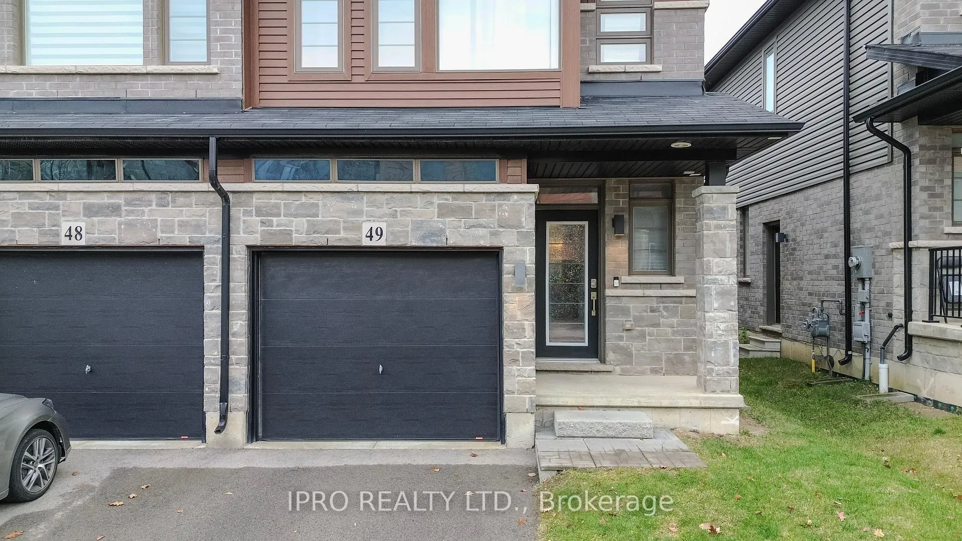 Photo 3 of Unit 49, 30 Times Square Boulevard, Hamilton, Stoney Creek Mountain — HOMEH