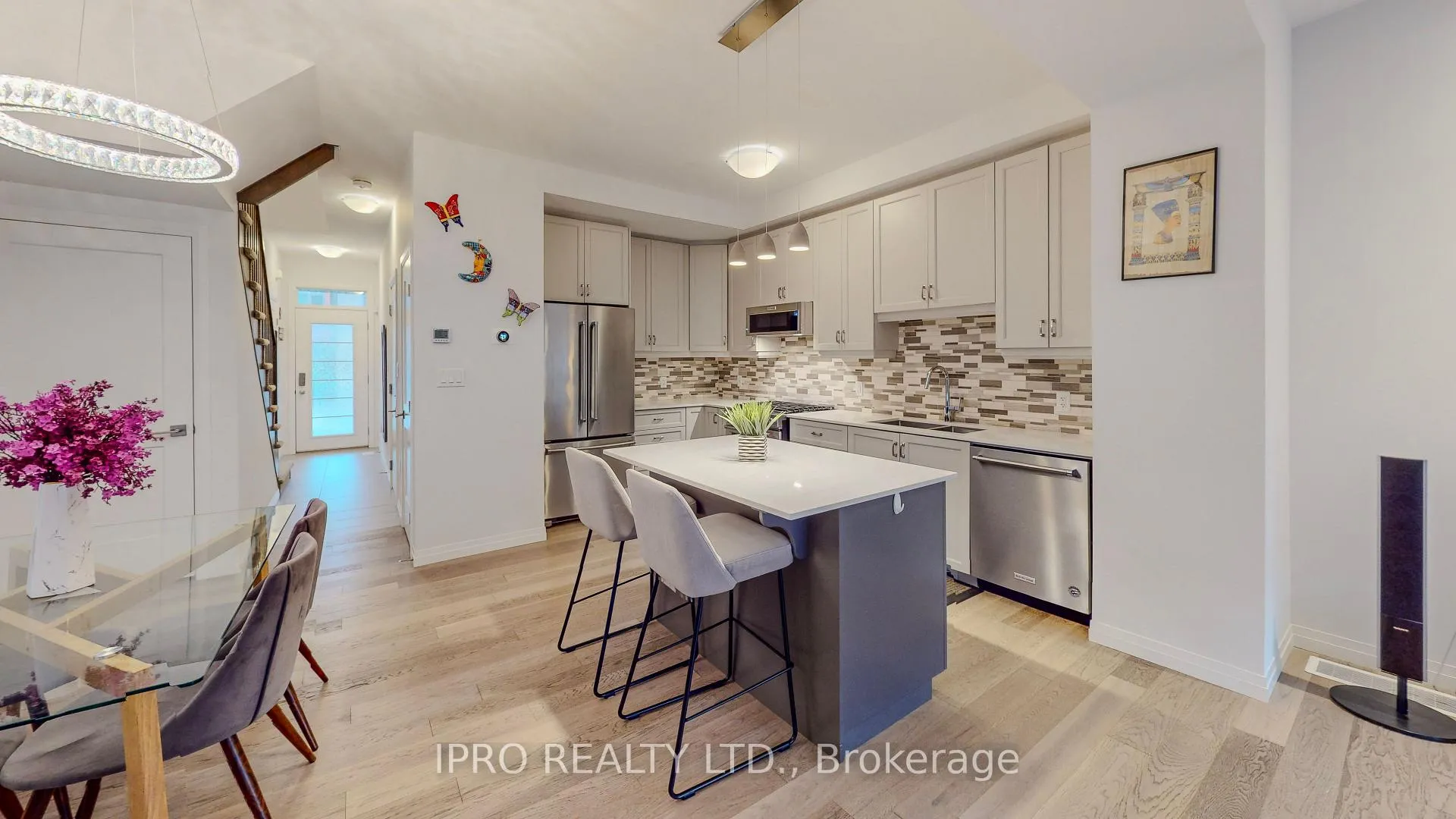 Photo 14 of Unit 49, 30 Times Square Boulevard, Hamilton, Stoney Creek Mountain — HOMEH