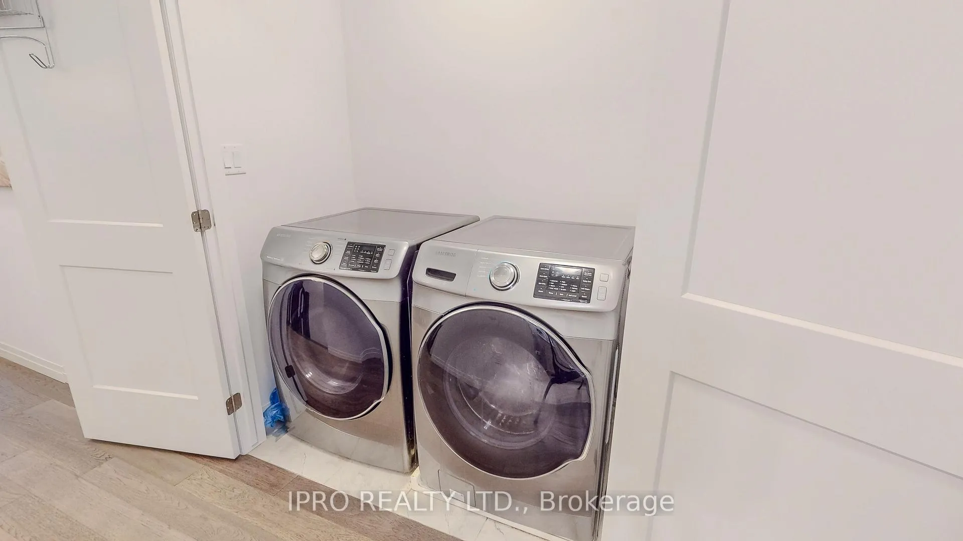 Photo 23 of Unit 49, 30 Times Square Boulevard, Hamilton, Stoney Creek Mountain — HOMEH