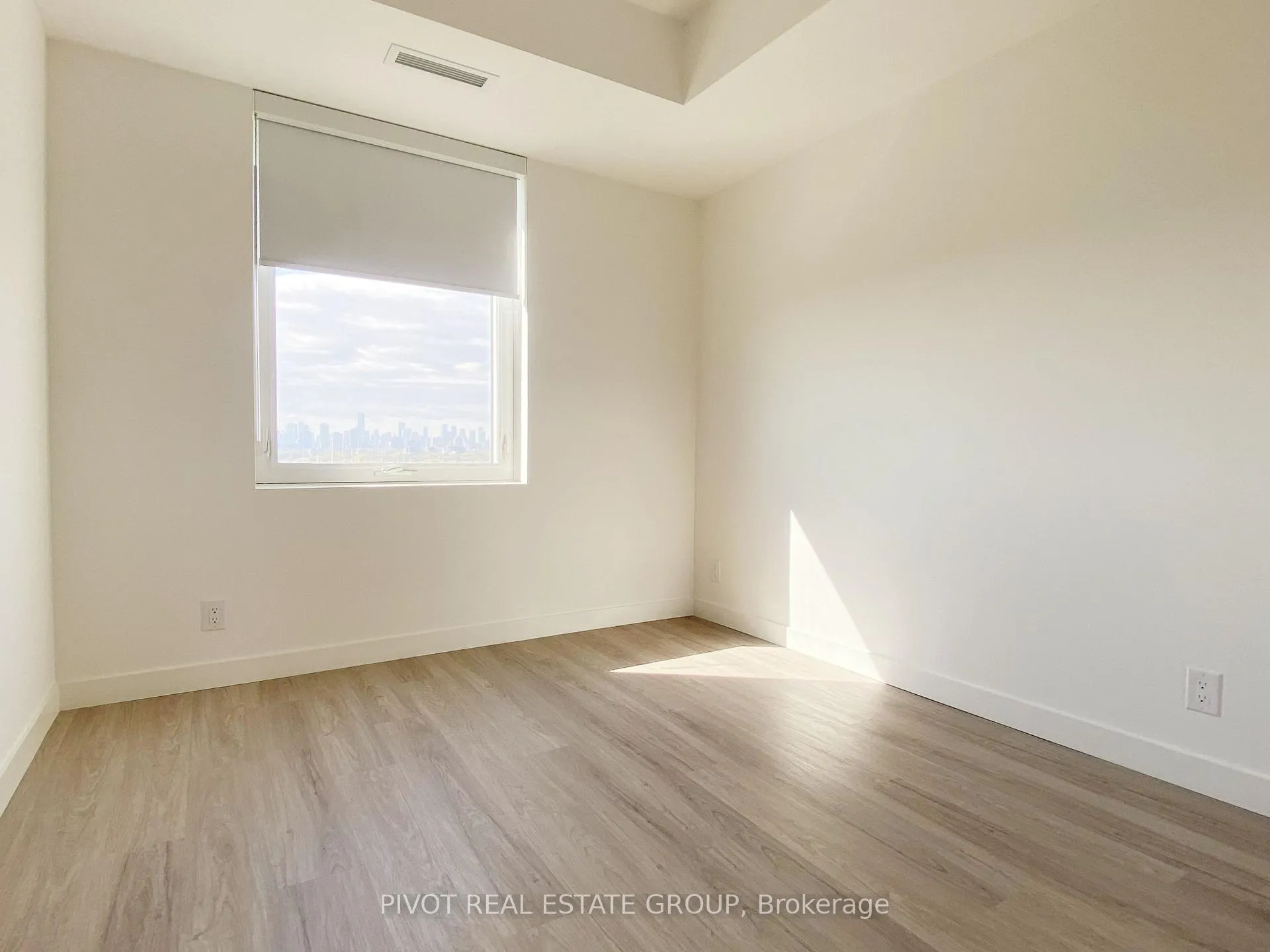 Photo 6 of Unit 1213, 1050 Eastern Avenue, Toronto, The Beaches — HOMEH