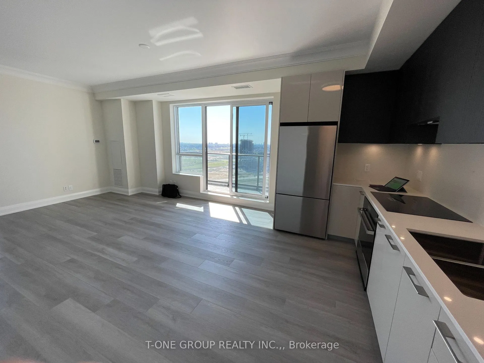 Photo 2 of Unit 3203, 18 Water Walk Drive, Markham, Unionville — HOMEH
