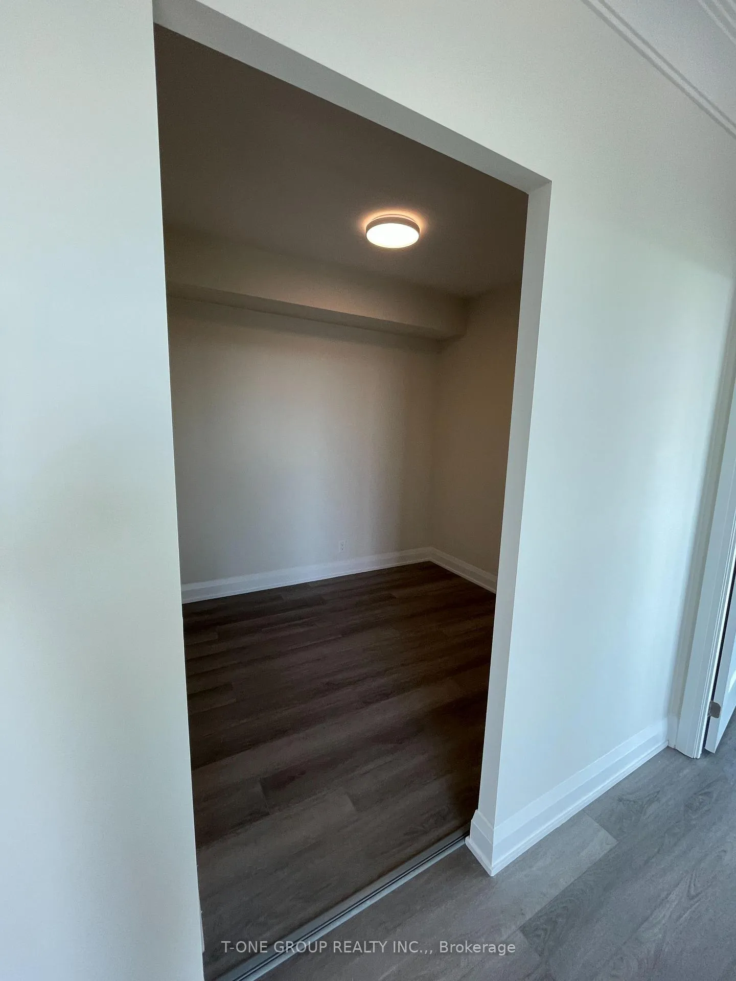 Photo 7 of Unit 3203, 18 Water Walk Drive, Markham, Unionville — HOMEH