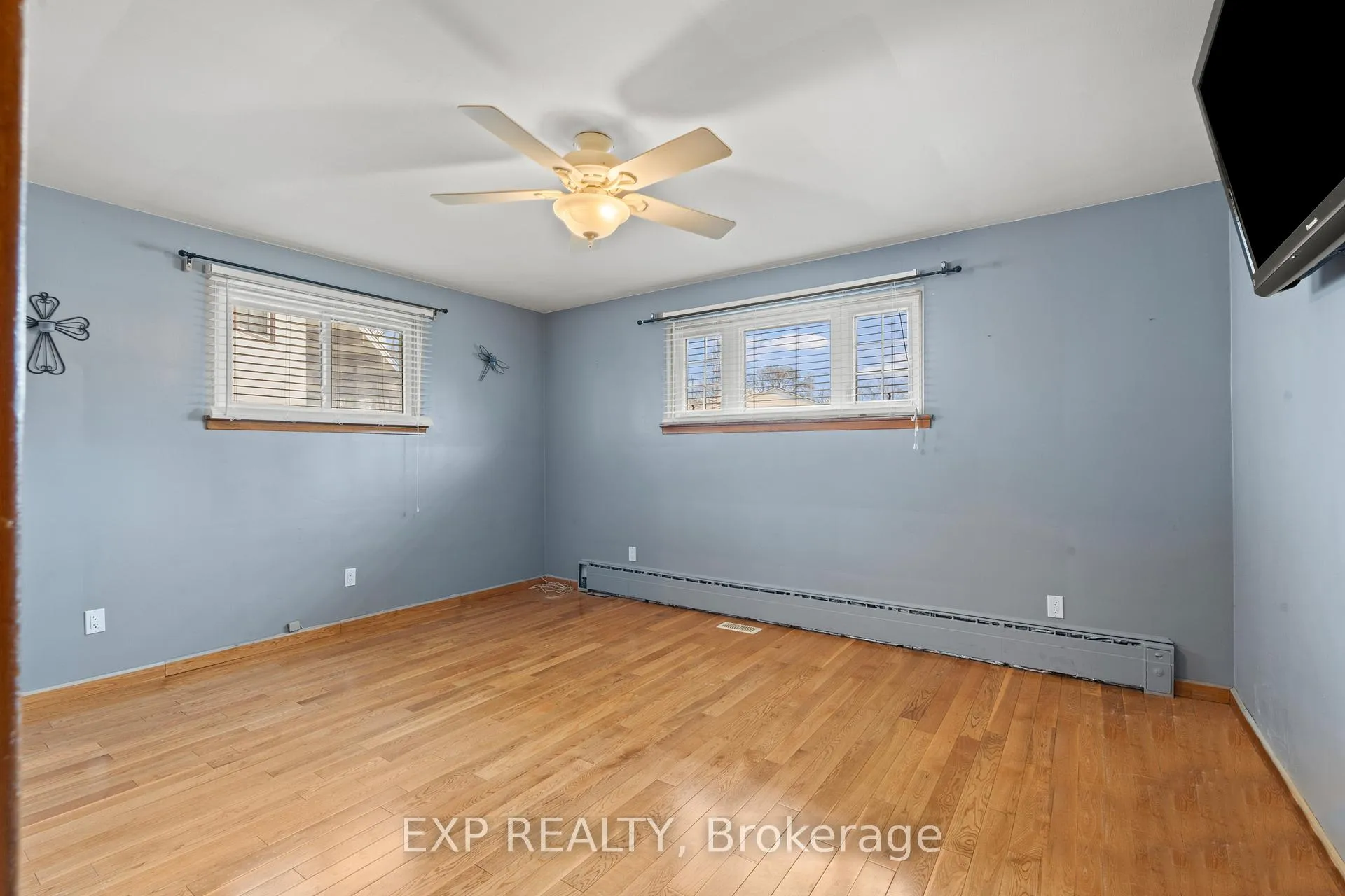 Photo 12 of 5224 Timothy Crescent, Niagara Falls, Morrison — HOMEH