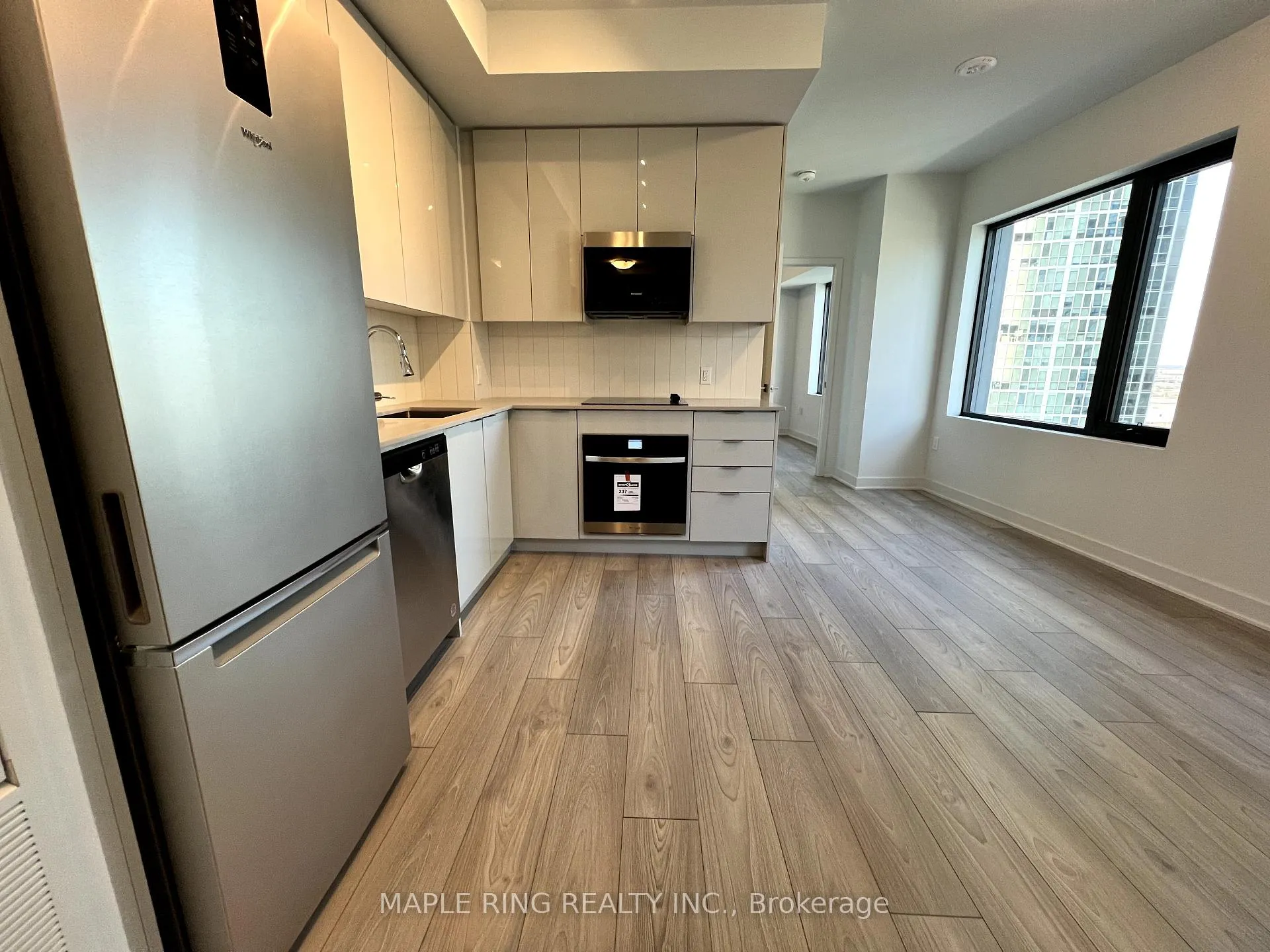 Photo 2 of Unit 1506, 2920 Highway 7 Road, Vaughan, Concord — HOMEH