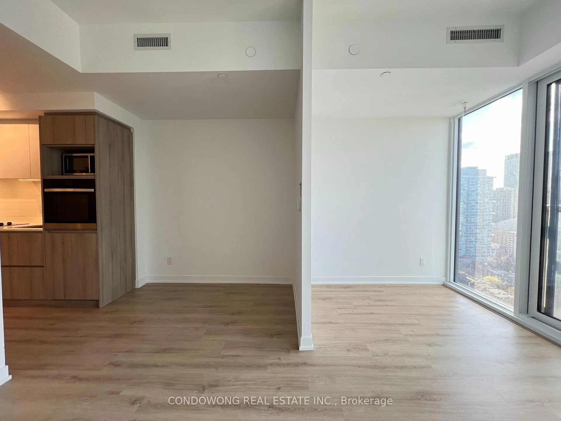 Photo 2 of Unit 2709, 319 Jarvis Street, Toronto, Moss Park — HOMEH