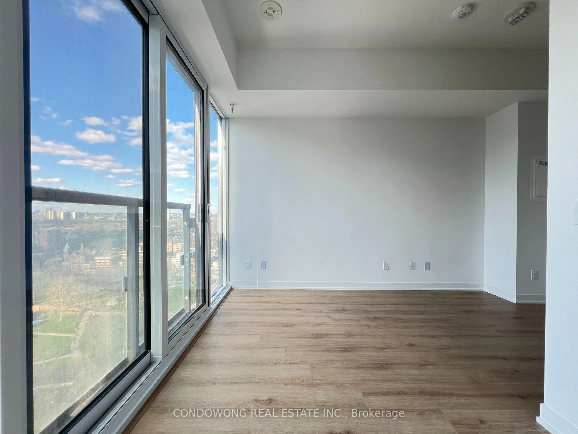 Photo 3 of Unit 2709, 319 Jarvis Street, Toronto, Moss Park — HOMEH
