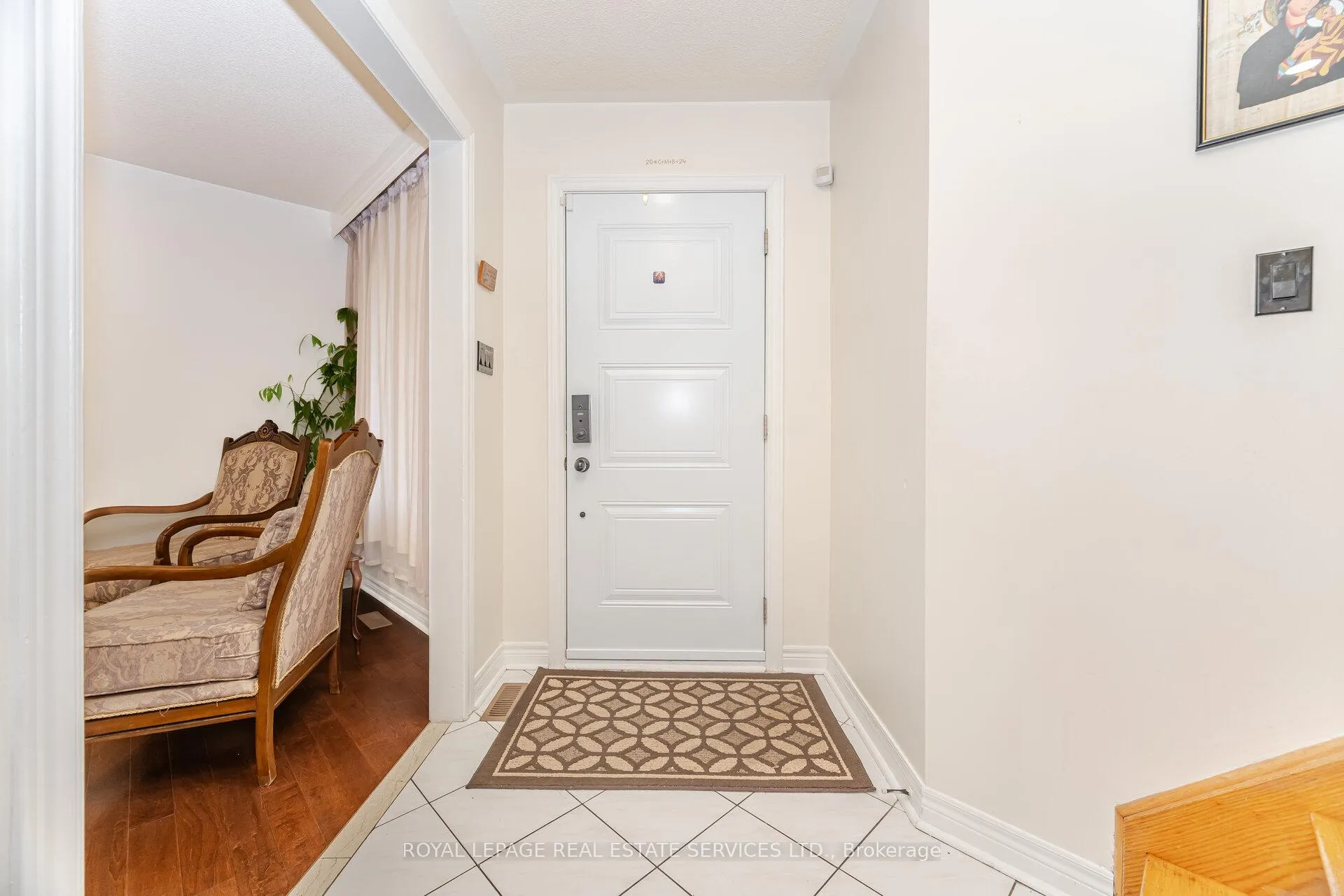 Photo 3 of 52 Wildberry Crescent, Brampton, Sandringham-Wellington — HOMEH
